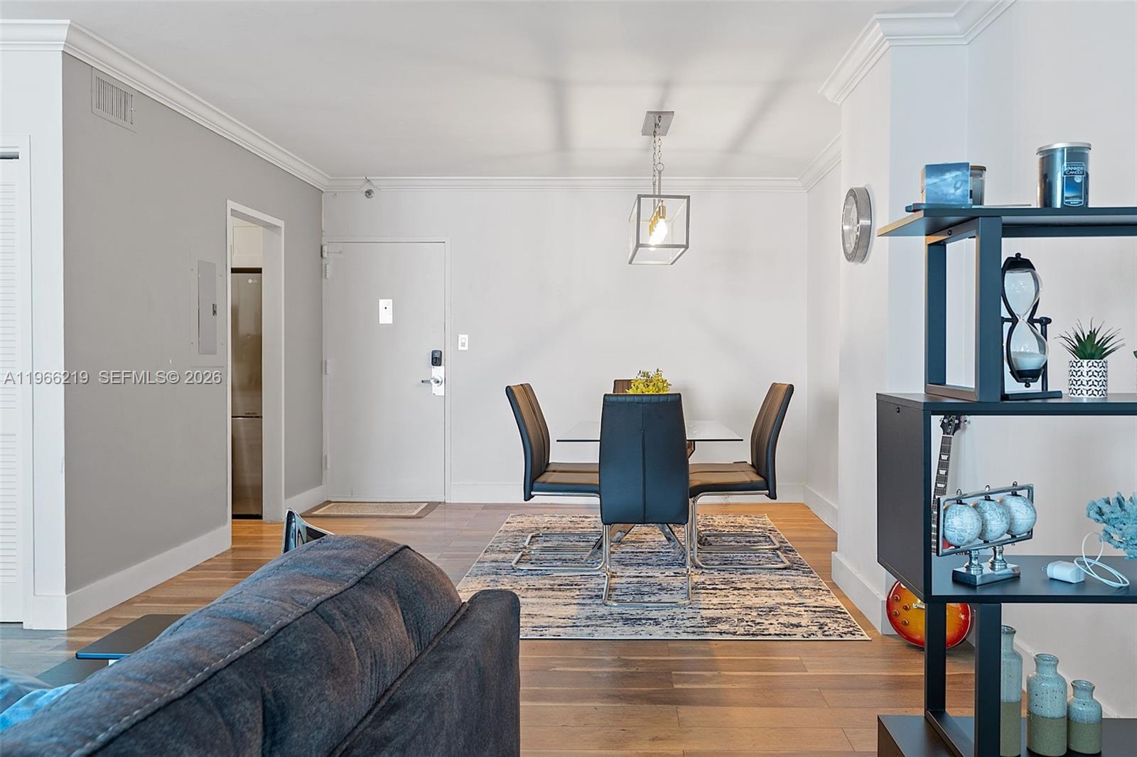 MIRADOR 1200 CONDO - Residential