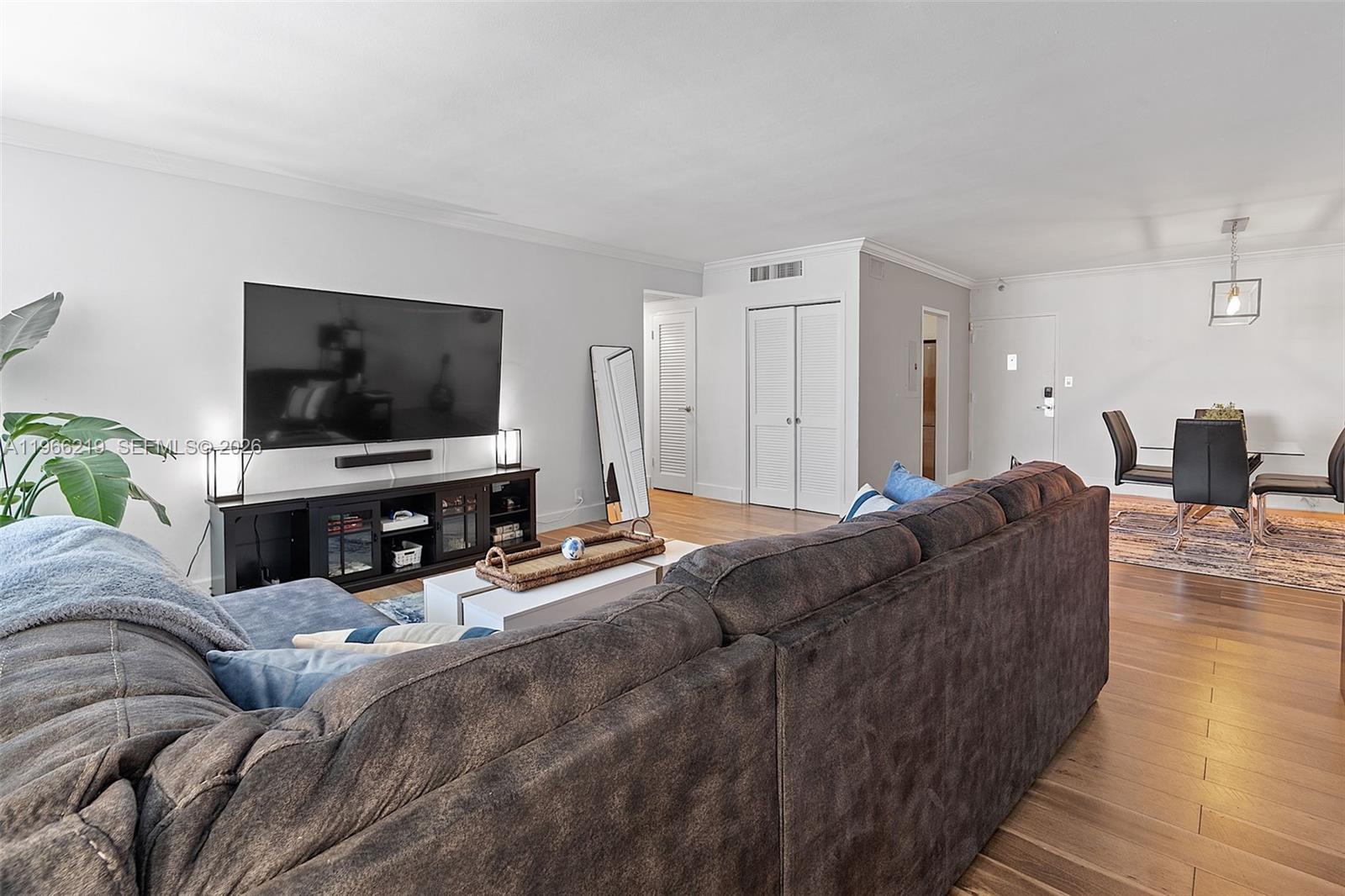 MIRADOR 1200 CONDO - Residential