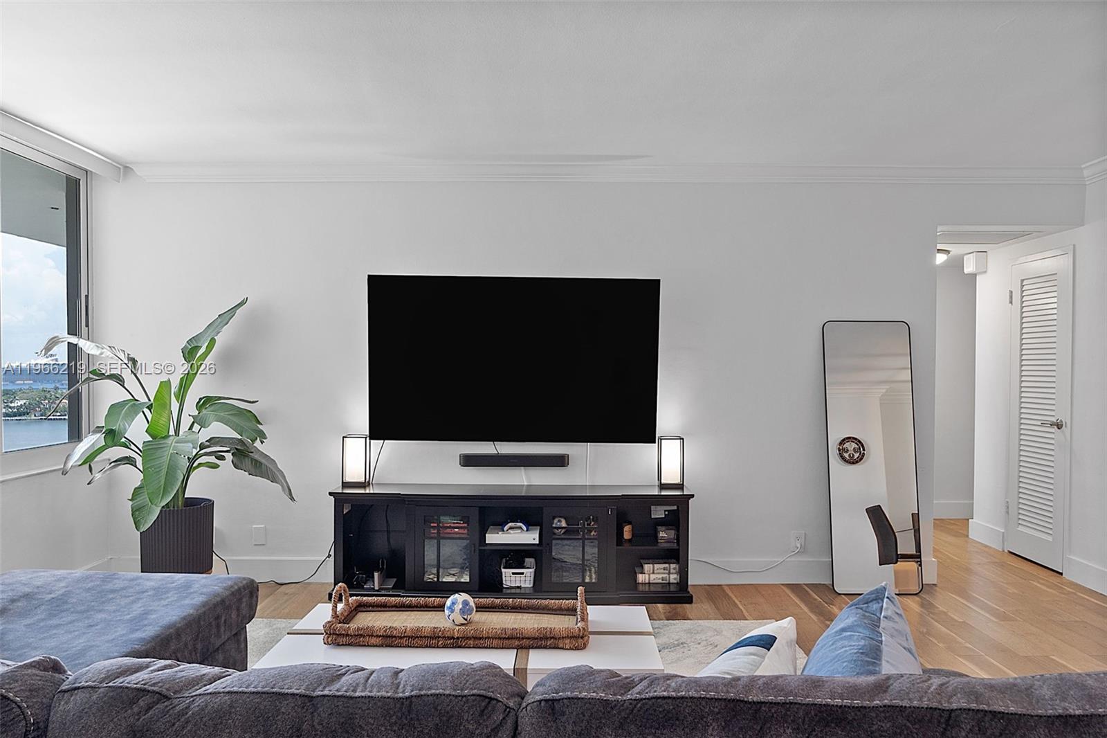 MIRADOR 1200 CONDO - Residential