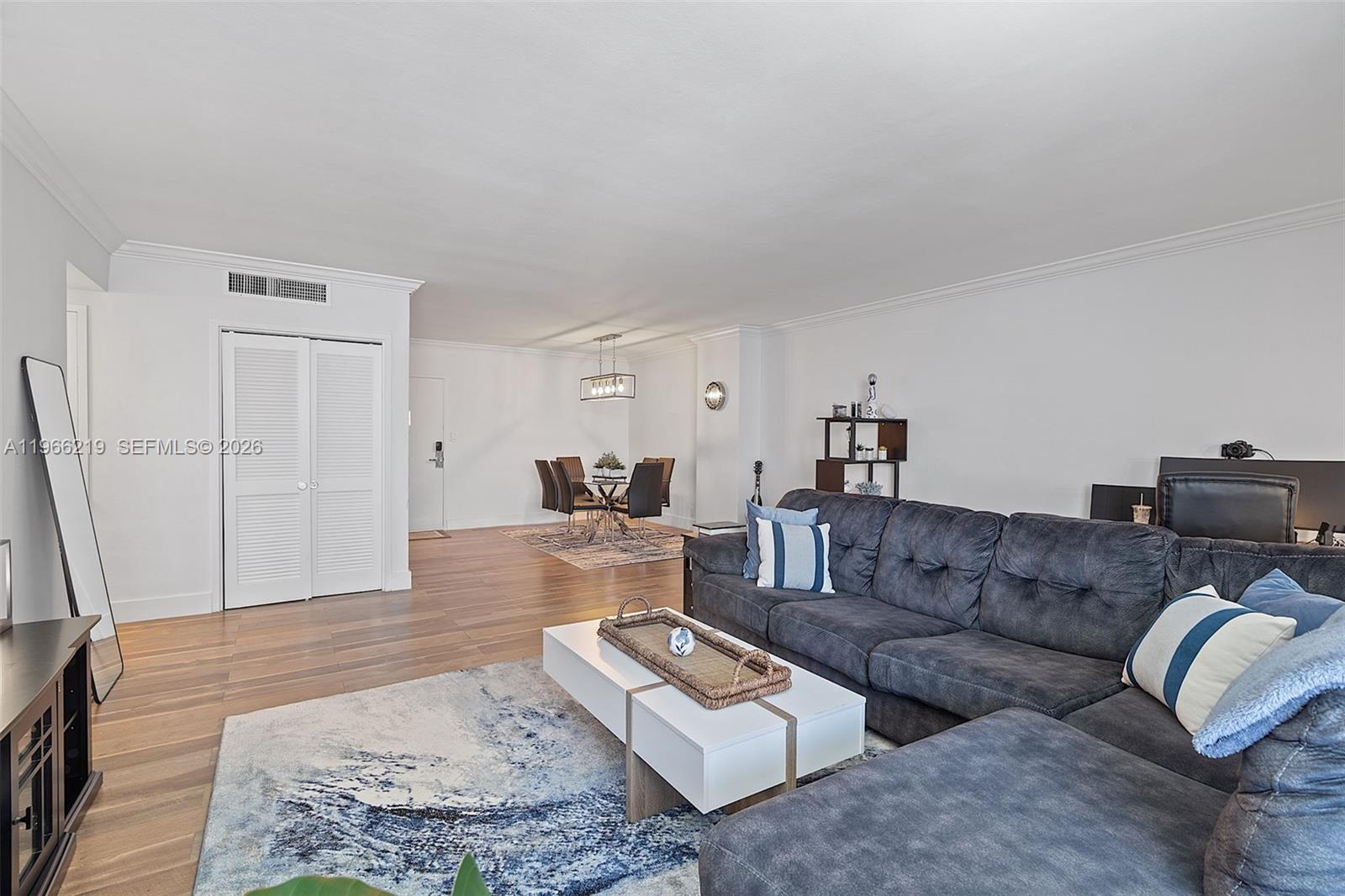 MIRADOR 1200 CONDO - Residential