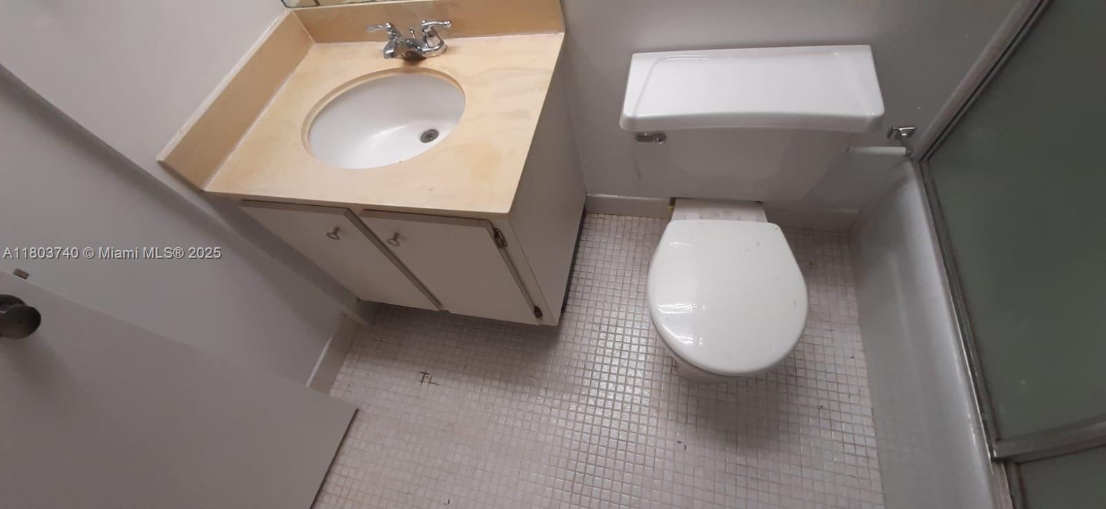 WINSTON TOWERS 200 - Residential