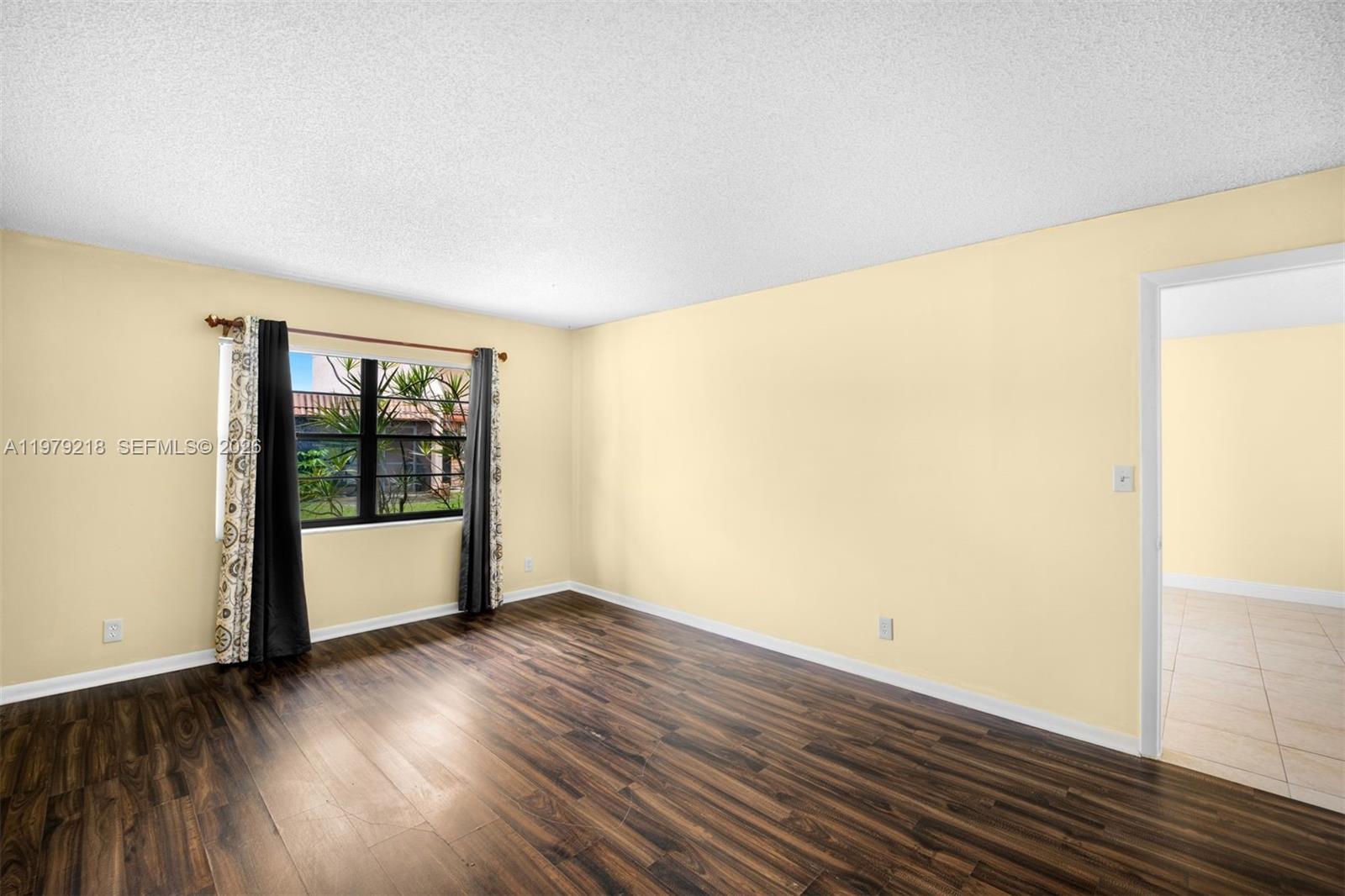 VALENCIA VILLAGE CONDO PH - Residential Lease