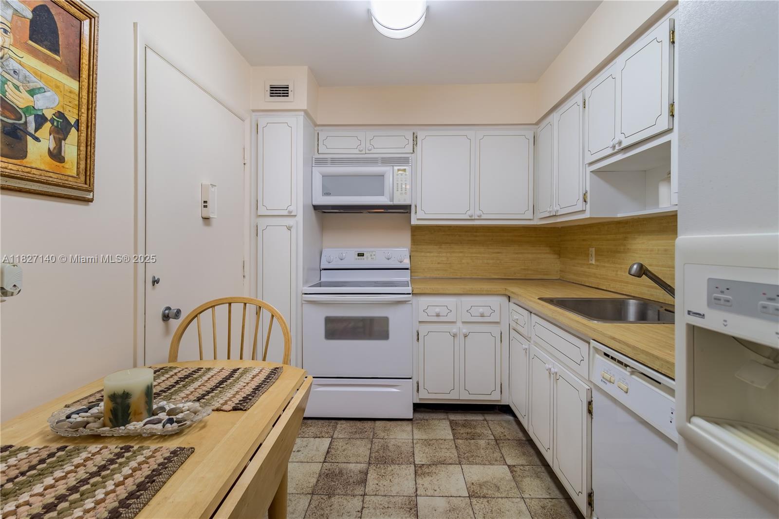 ISLAND TERRACE CONDO - Residential