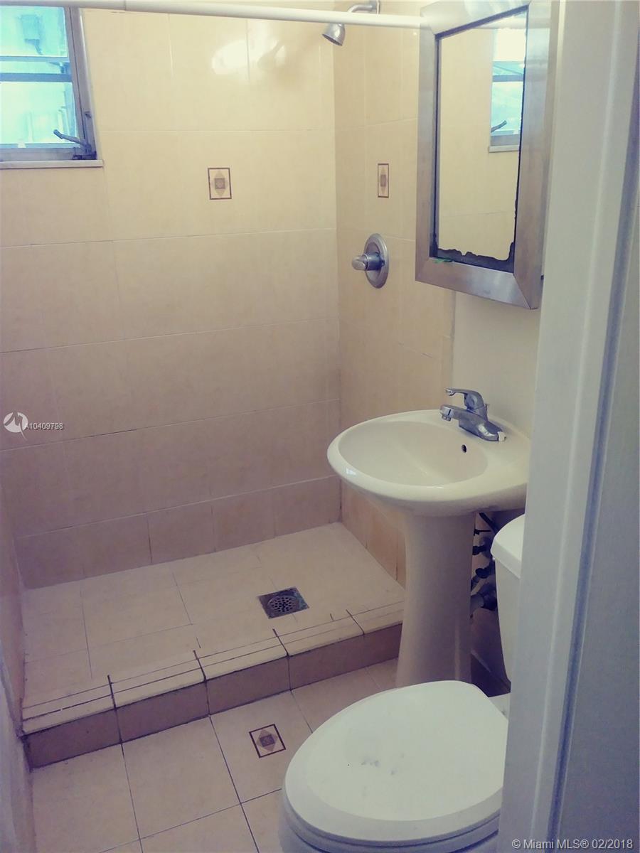 SHERIDAN HILLS SEC ONE - Residential Lease