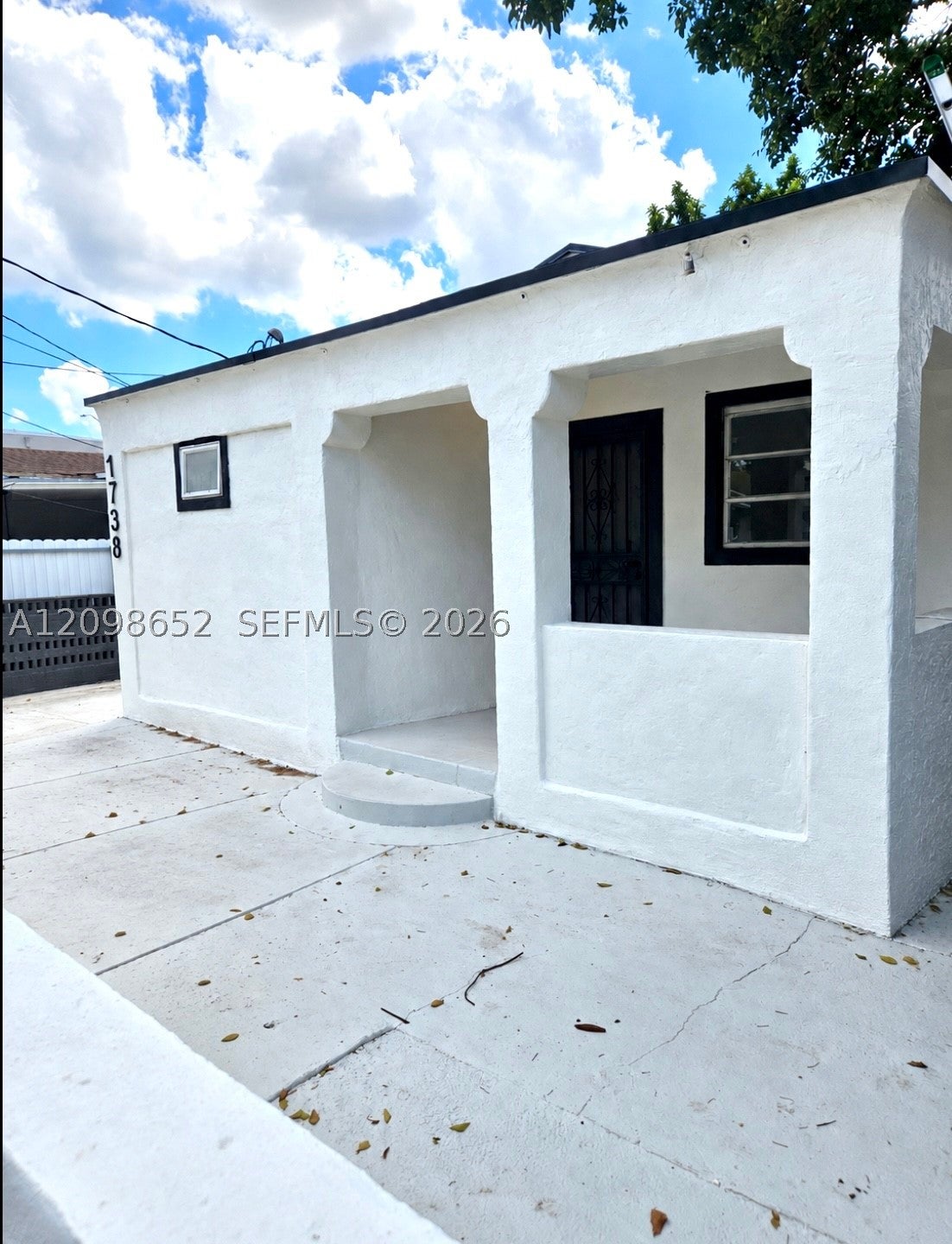 1738 NW 67th St