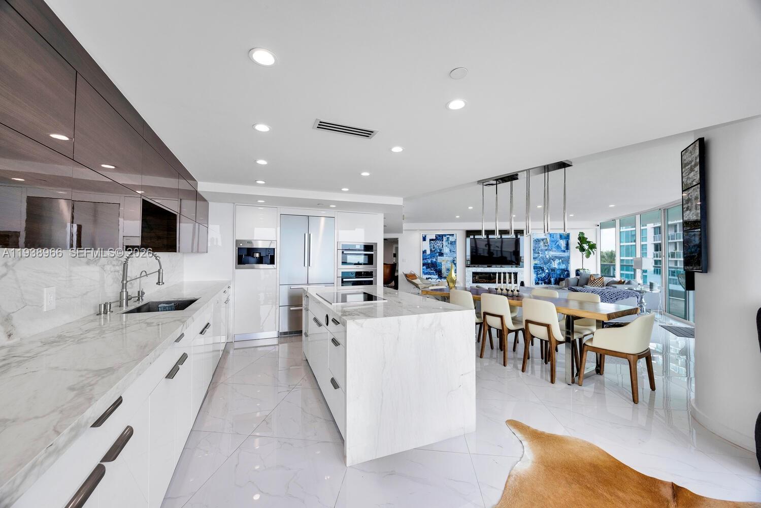 BRISTOL TOWER CONDO - Residential