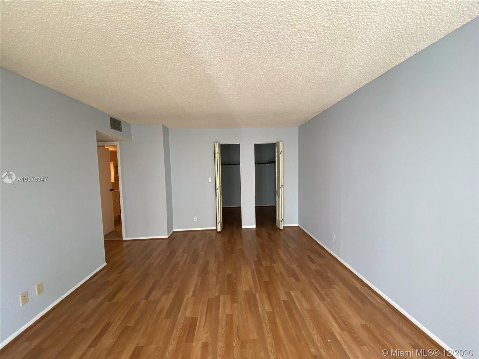 OCEANVIEW PARK CONDO - Residential Lease