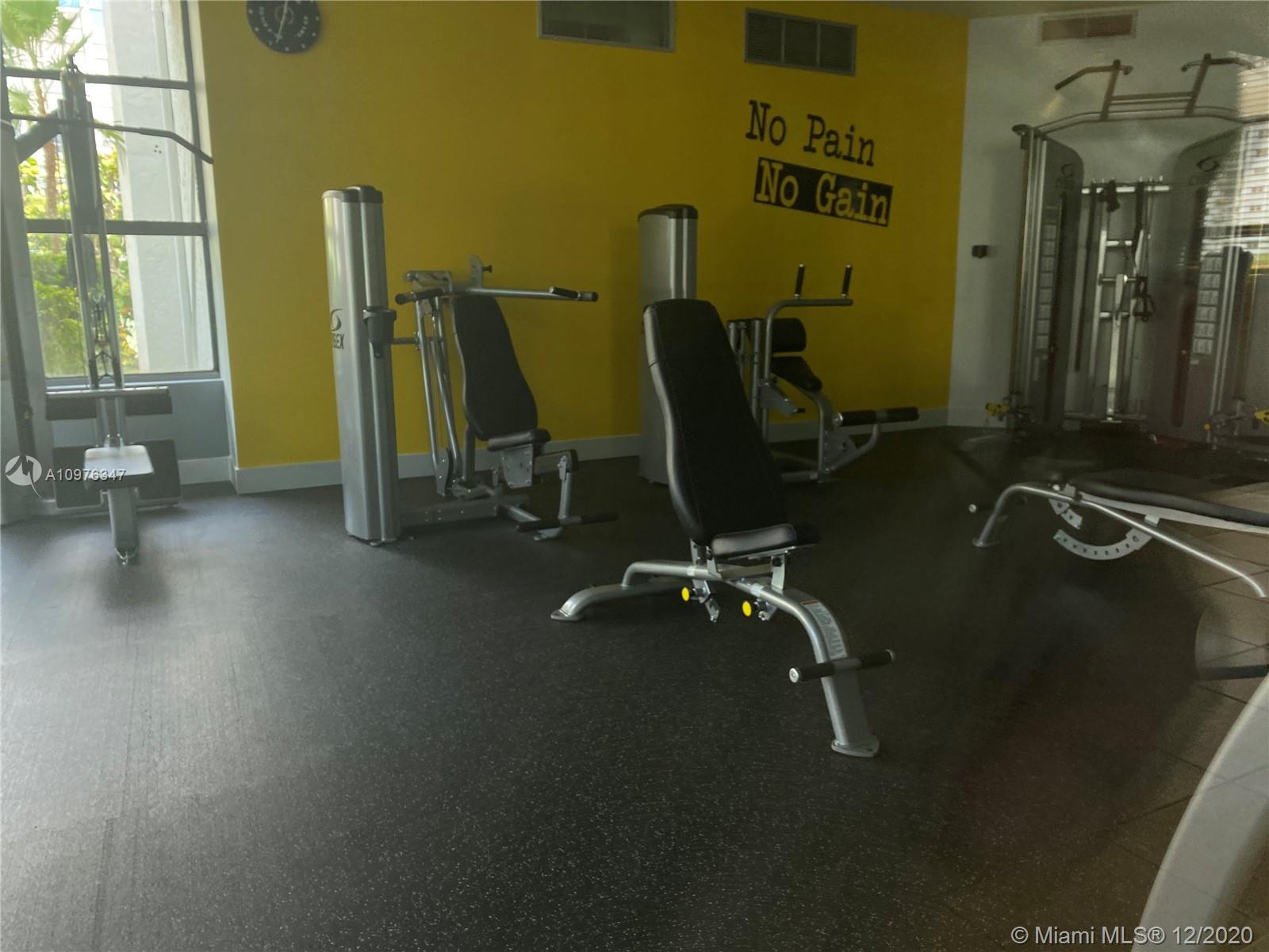 OCEANVIEW PARK CONDO - Residential Lease