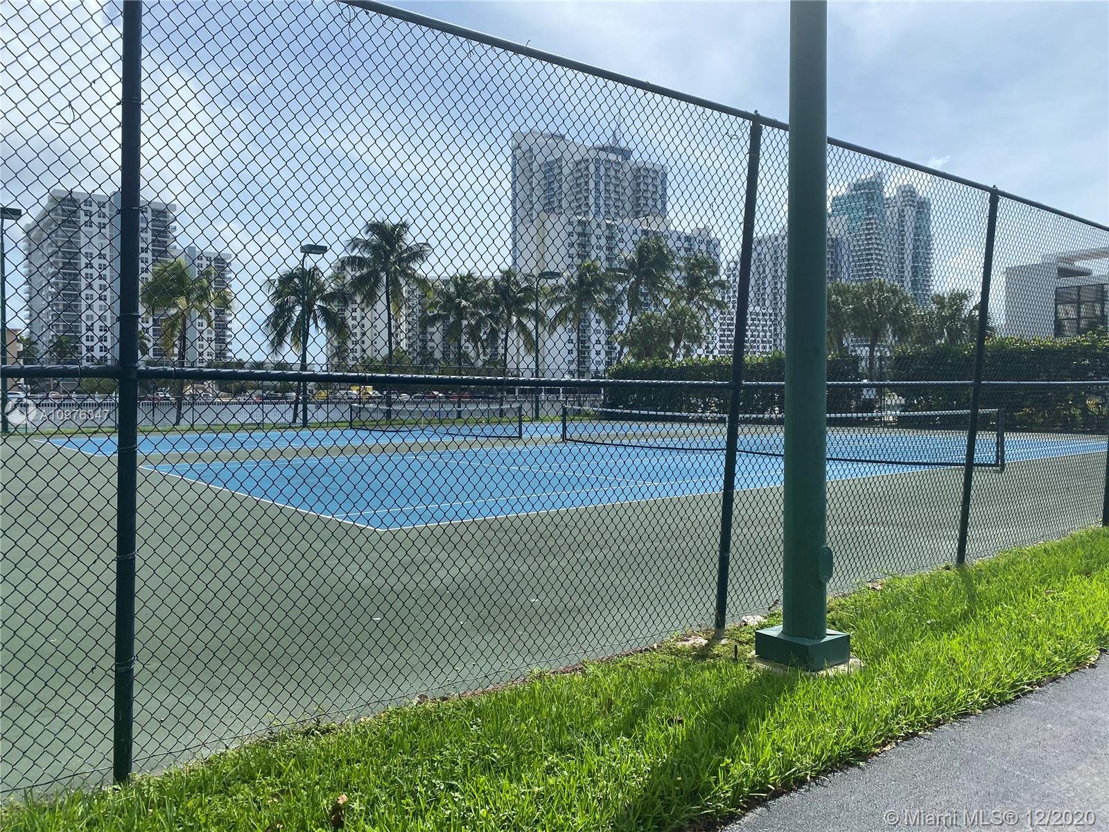 OCEANVIEW PARK CONDO - Residential Lease