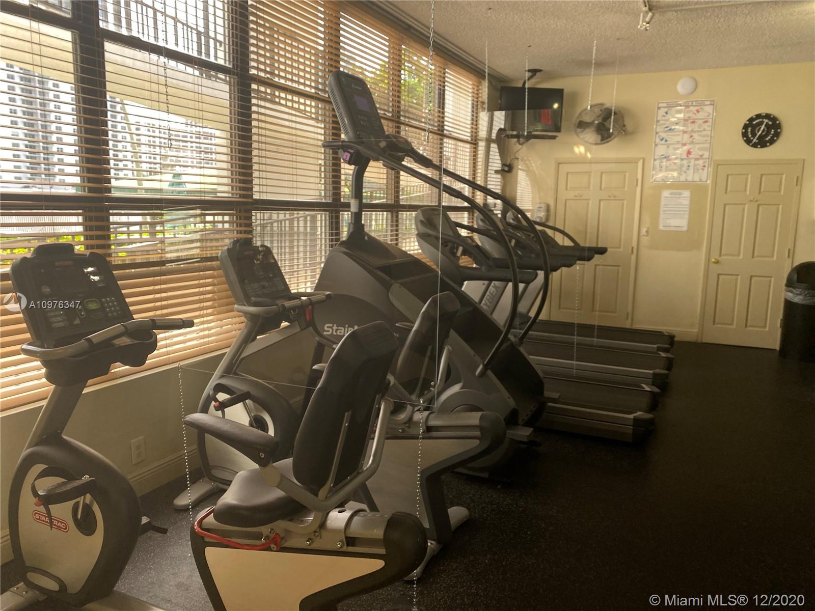 OCEANVIEW PARK CONDO - Residential Lease