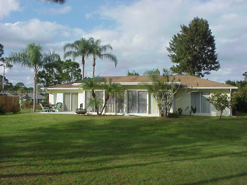 Photo of 6508 N 143rd St N, Palm Beach Gardens, FL 33418 (MLS # A12010460)