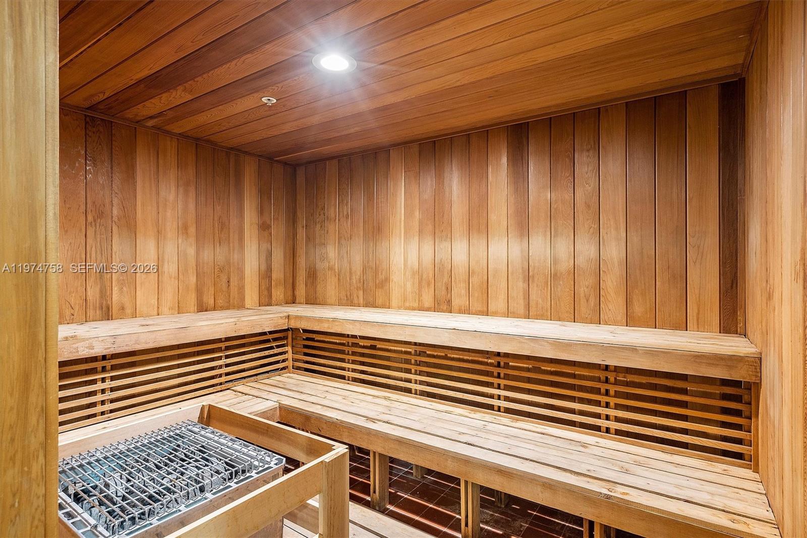 AVENTURA MARINA CONDO NUM - Residential