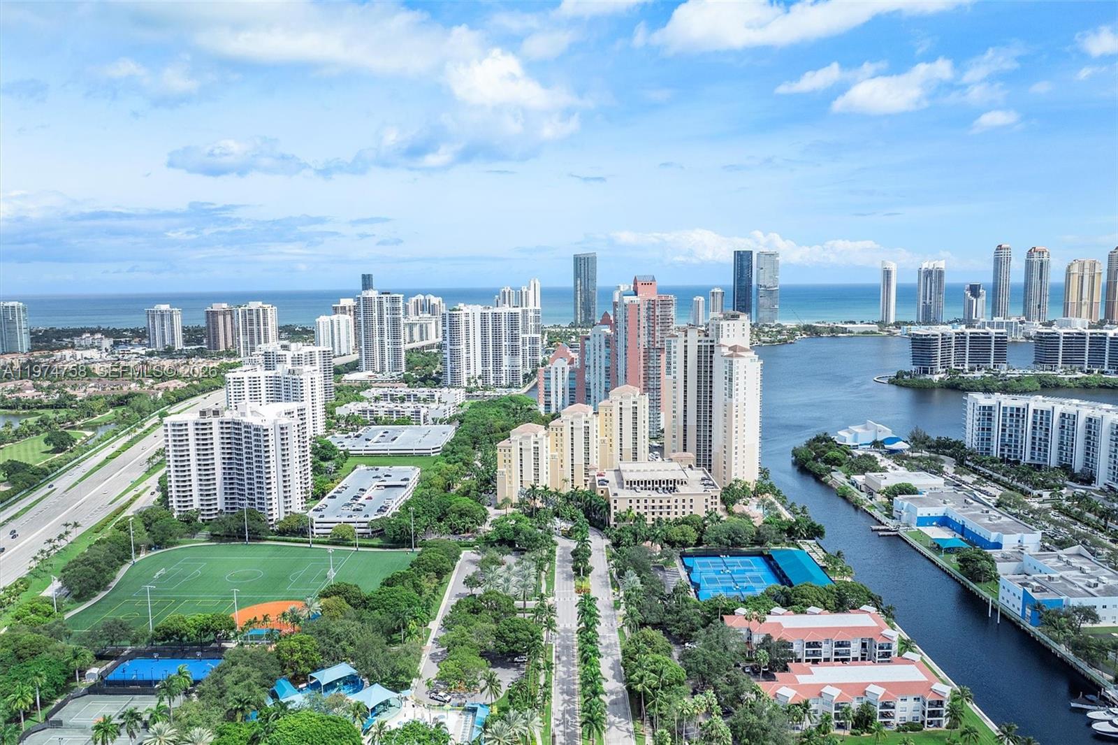 AVENTURA MARINA CONDO NUM - Residential