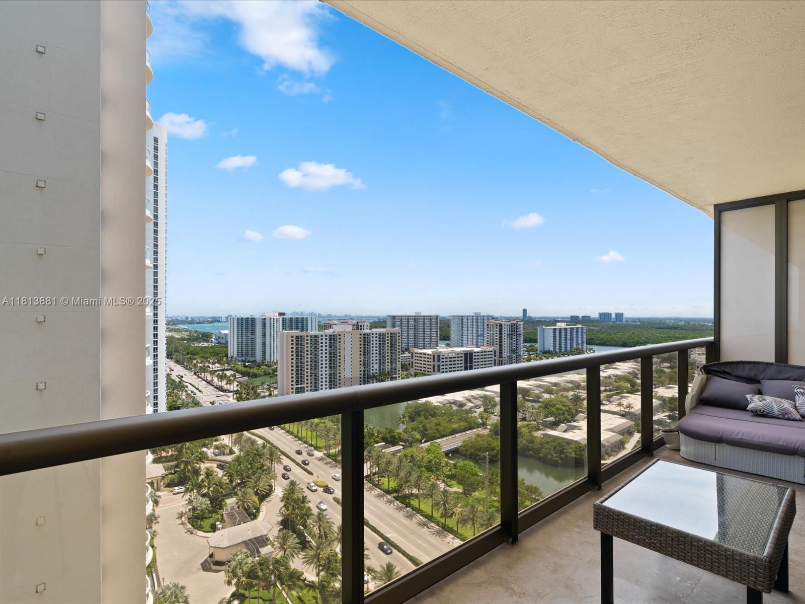 SAYAN CONDO - Residential