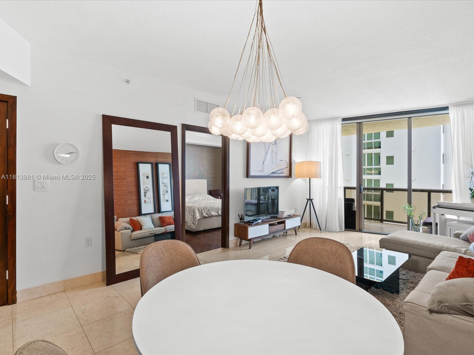 SAYAN CONDO - Residential