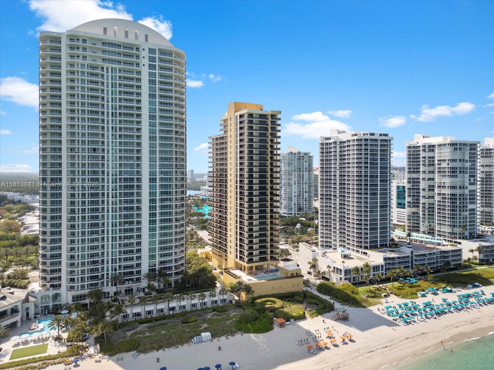 SAYAN CONDO - Residential