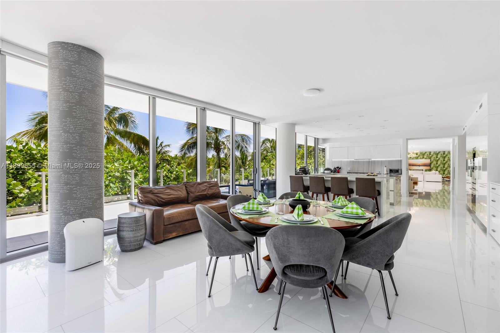 ONE OCEAN CONDO - Residential