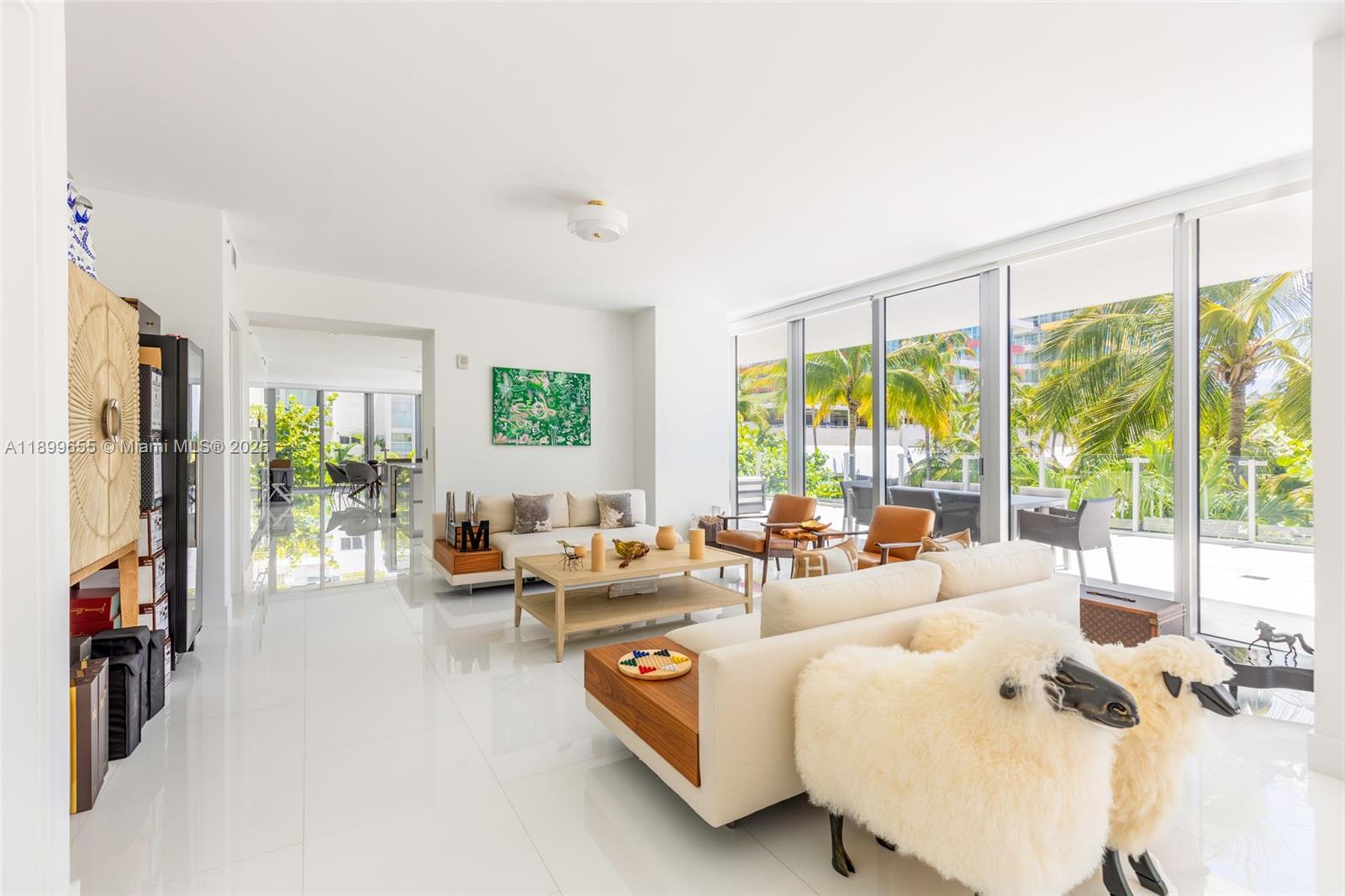 ONE OCEAN CONDO - Residential