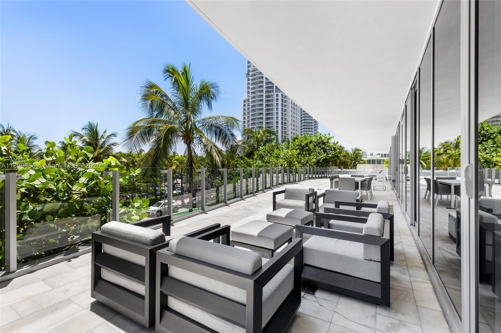 ONE OCEAN CONDO - Residential