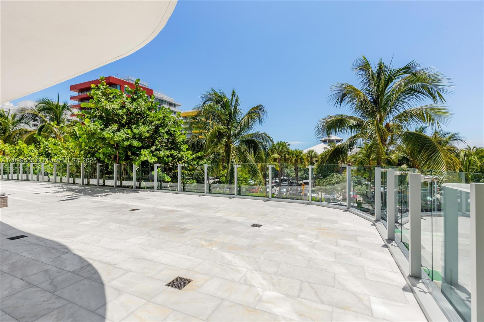ONE OCEAN CONDO - Residential