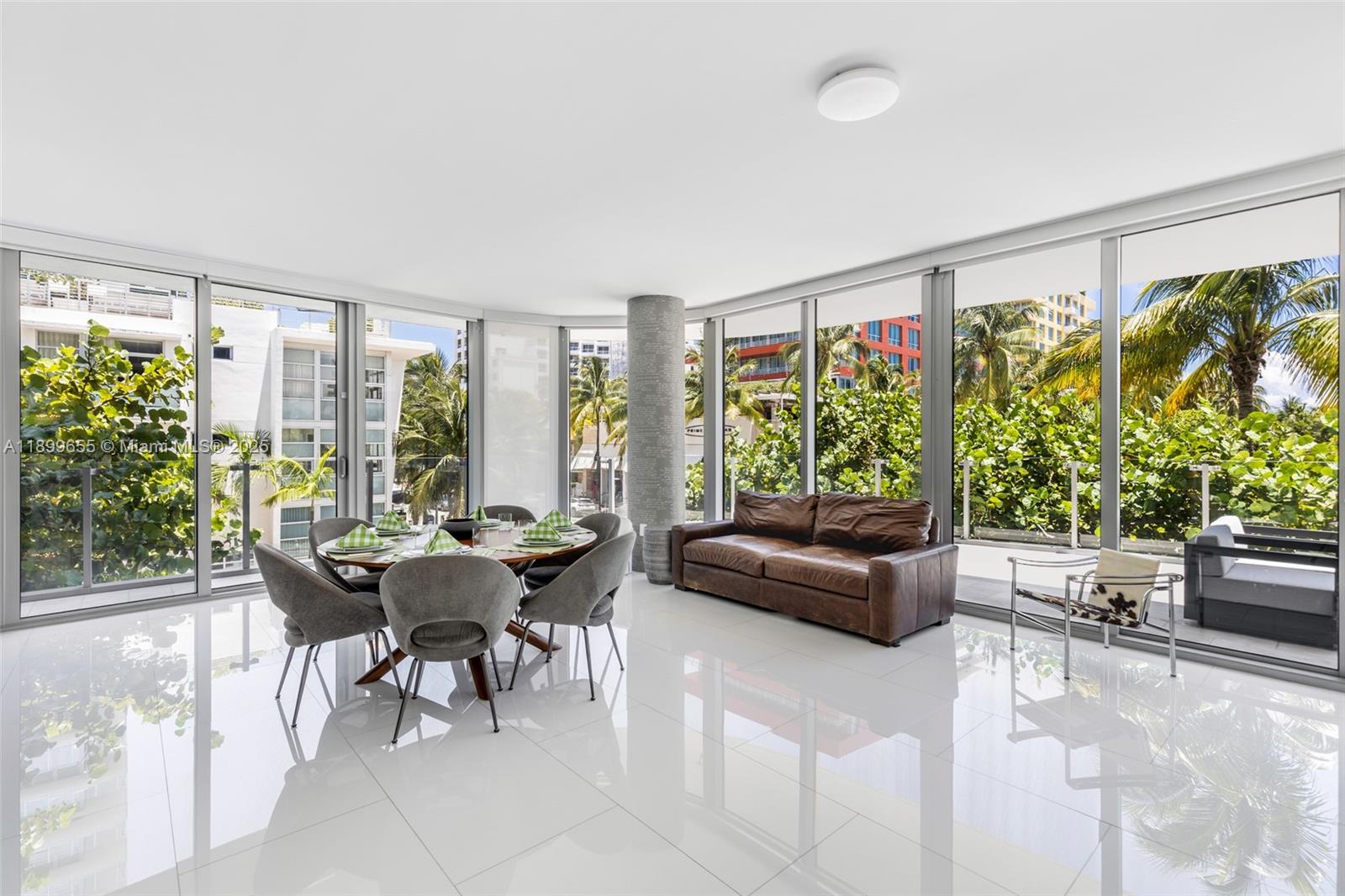 ONE OCEAN CONDO - Residential