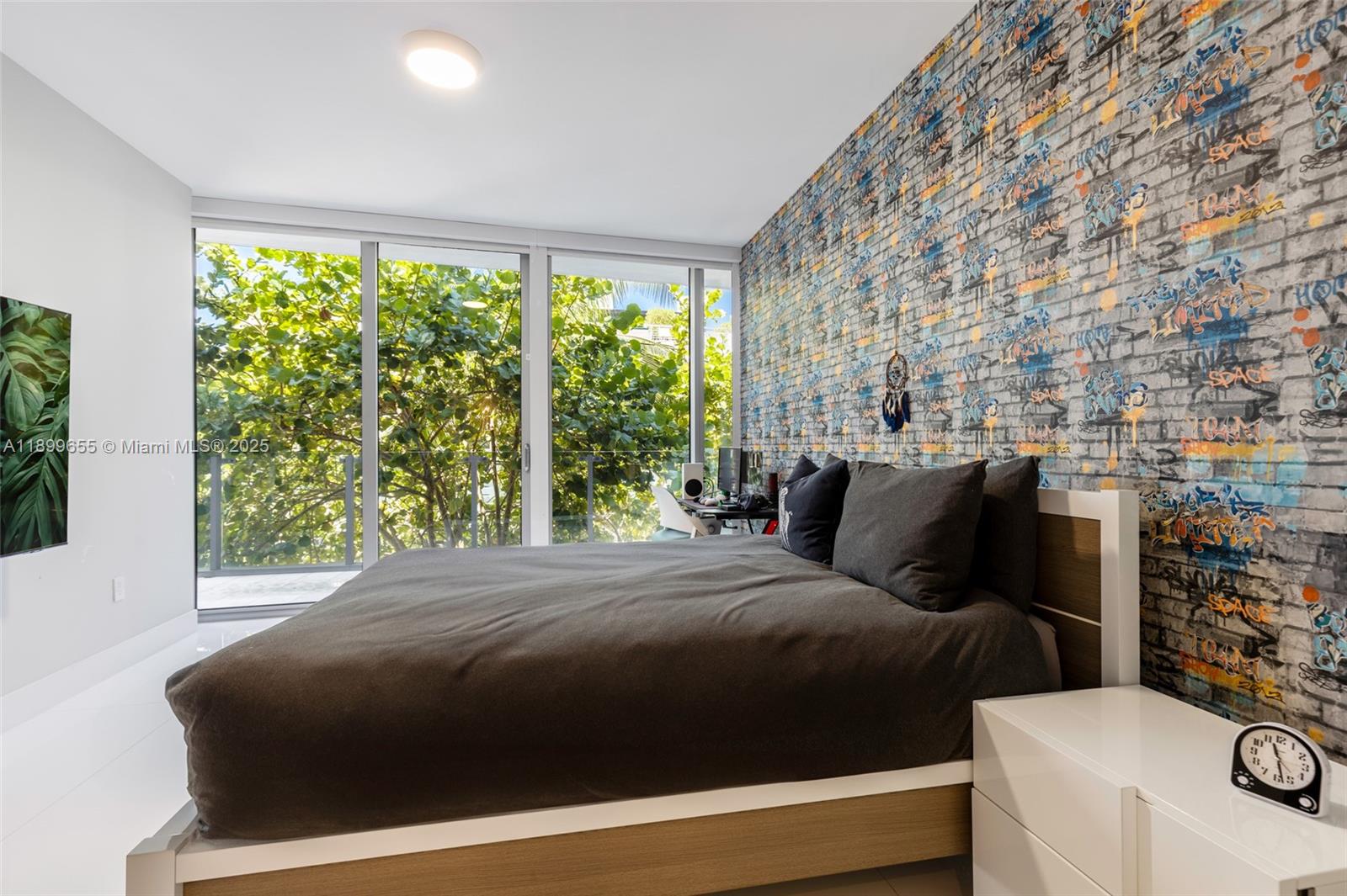 ONE OCEAN CONDO - Residential