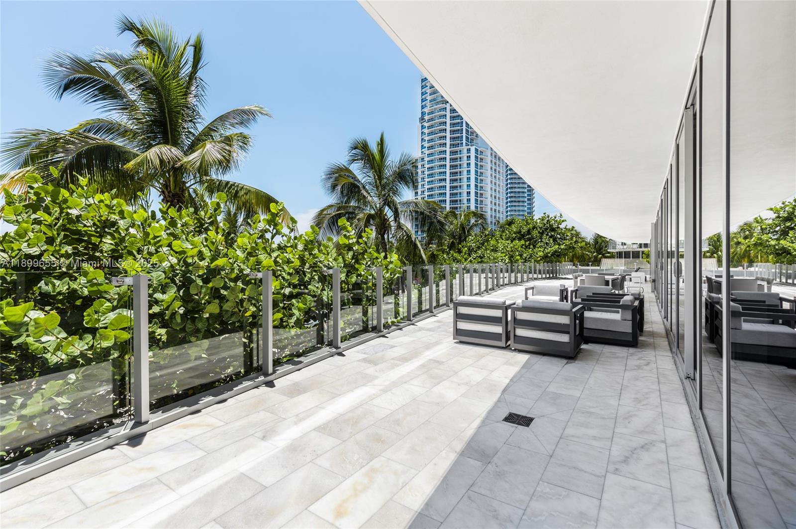 ONE OCEAN CONDO - Residential
