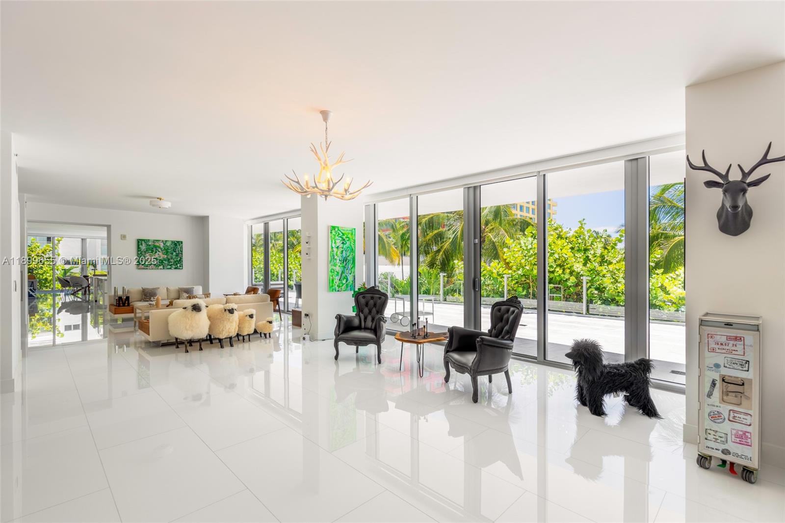 ONE OCEAN CONDO - Residential