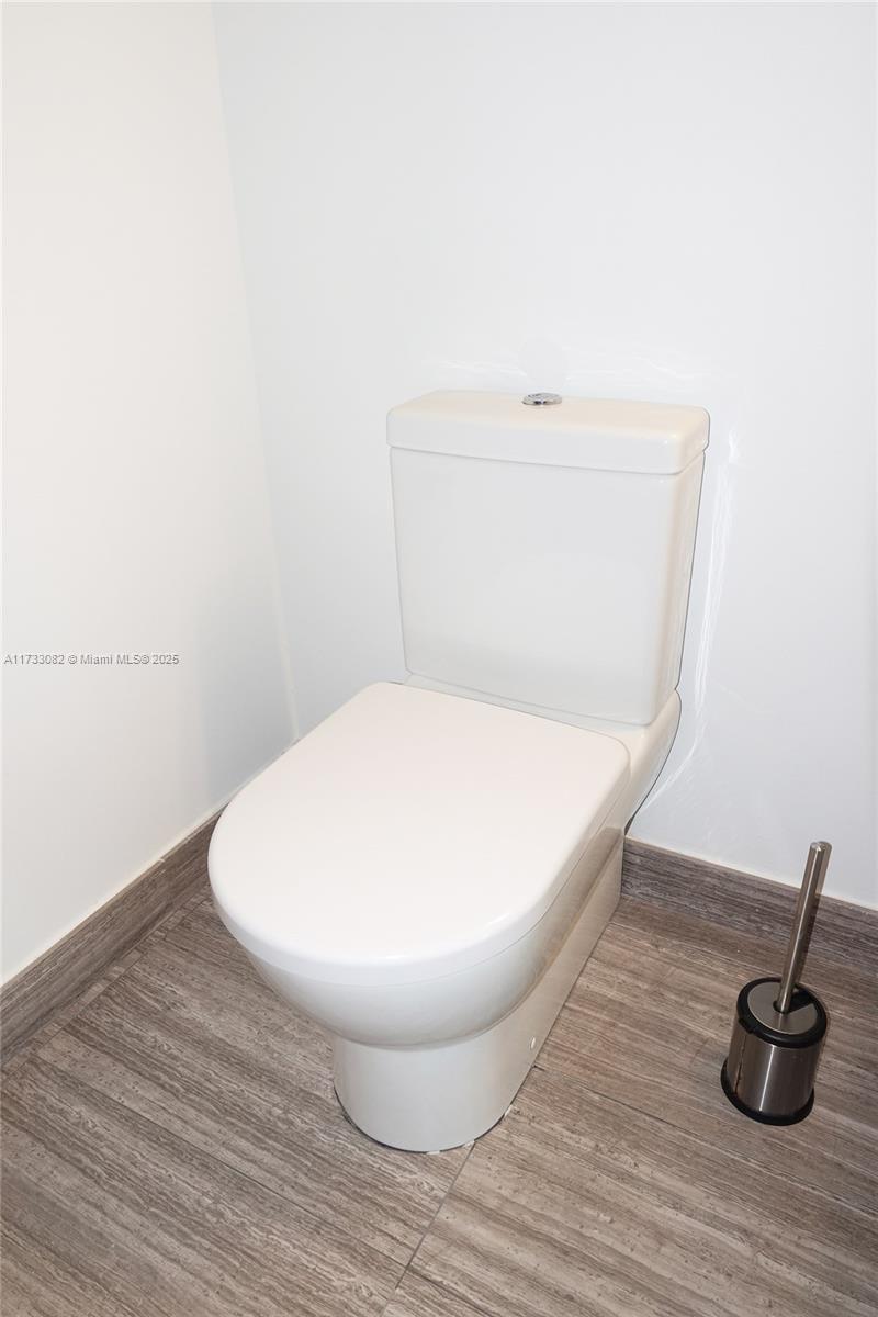 1010 BRICKELL CONDO - Residential
