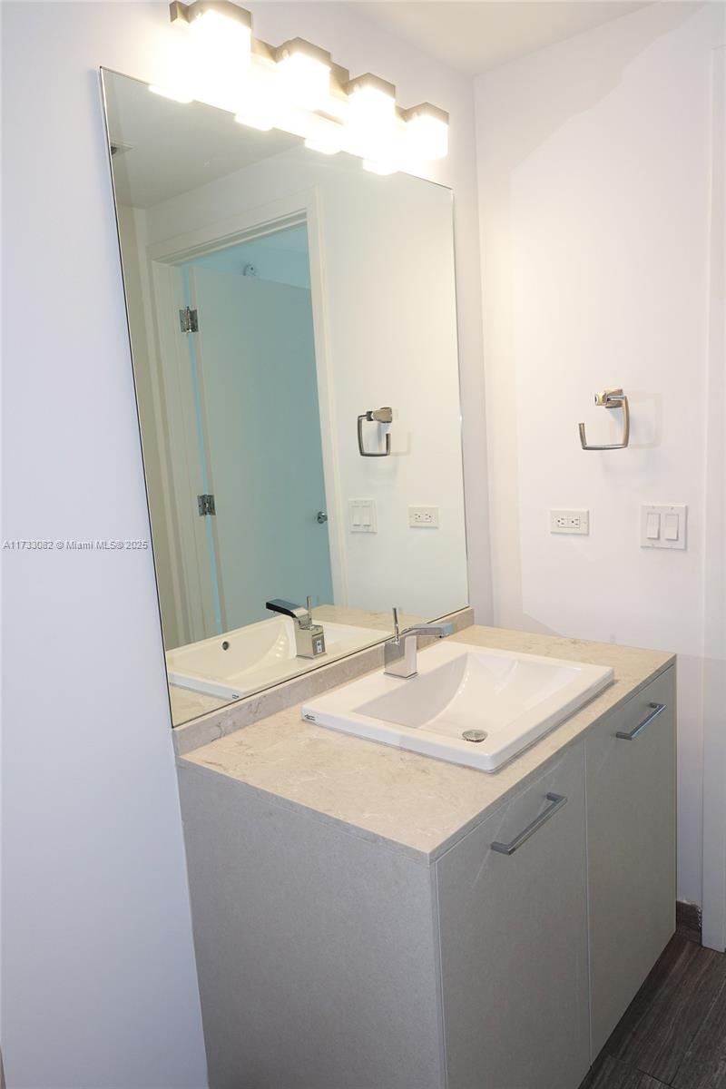 1010 BRICKELL CONDO - Residential