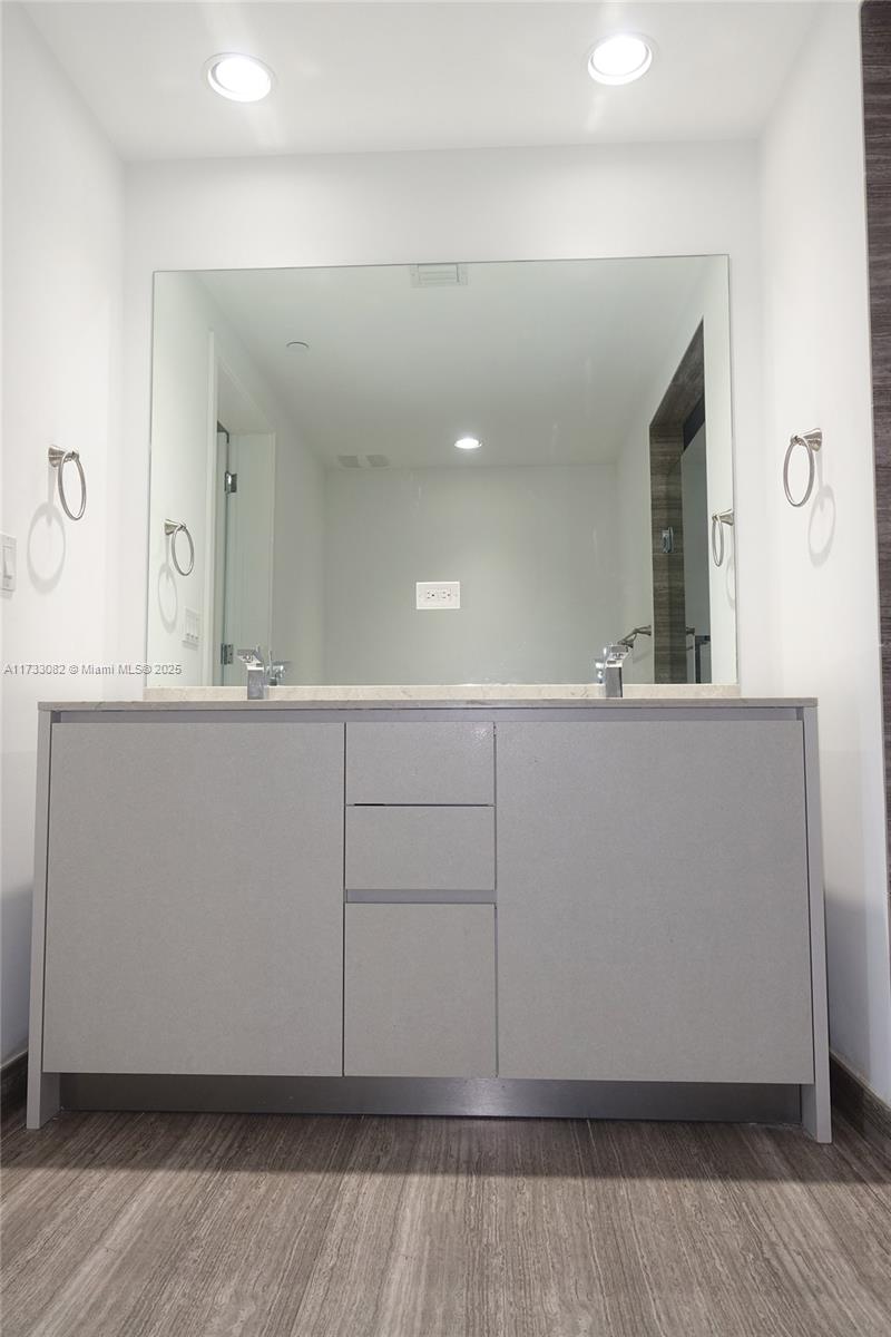1010 BRICKELL CONDO - Residential