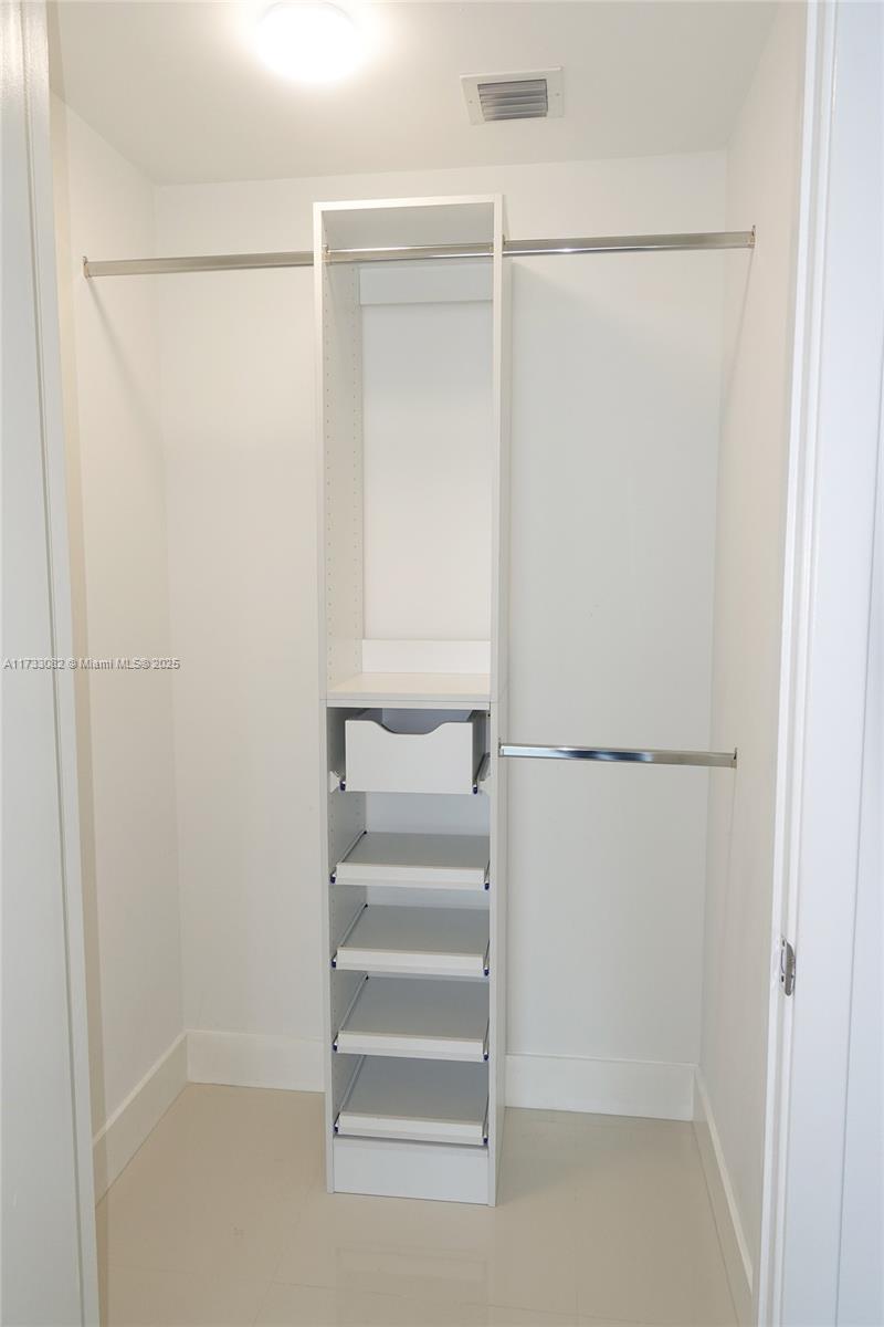 1010 BRICKELL CONDO - Residential