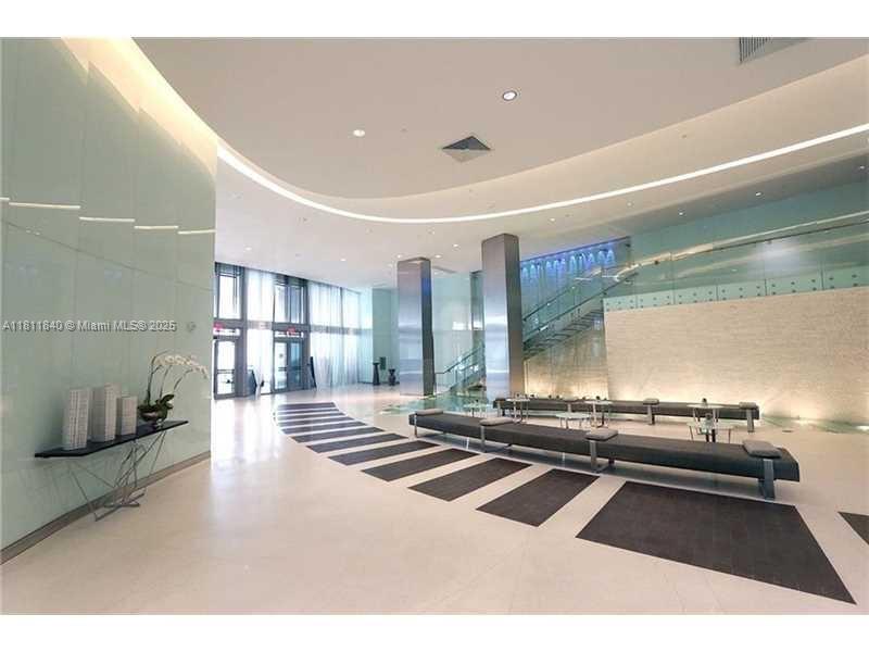 92 Sw 3rd St 3707, Miami, Broward County, Florida - 1 Bedrooms  
2 Bathrooms - 