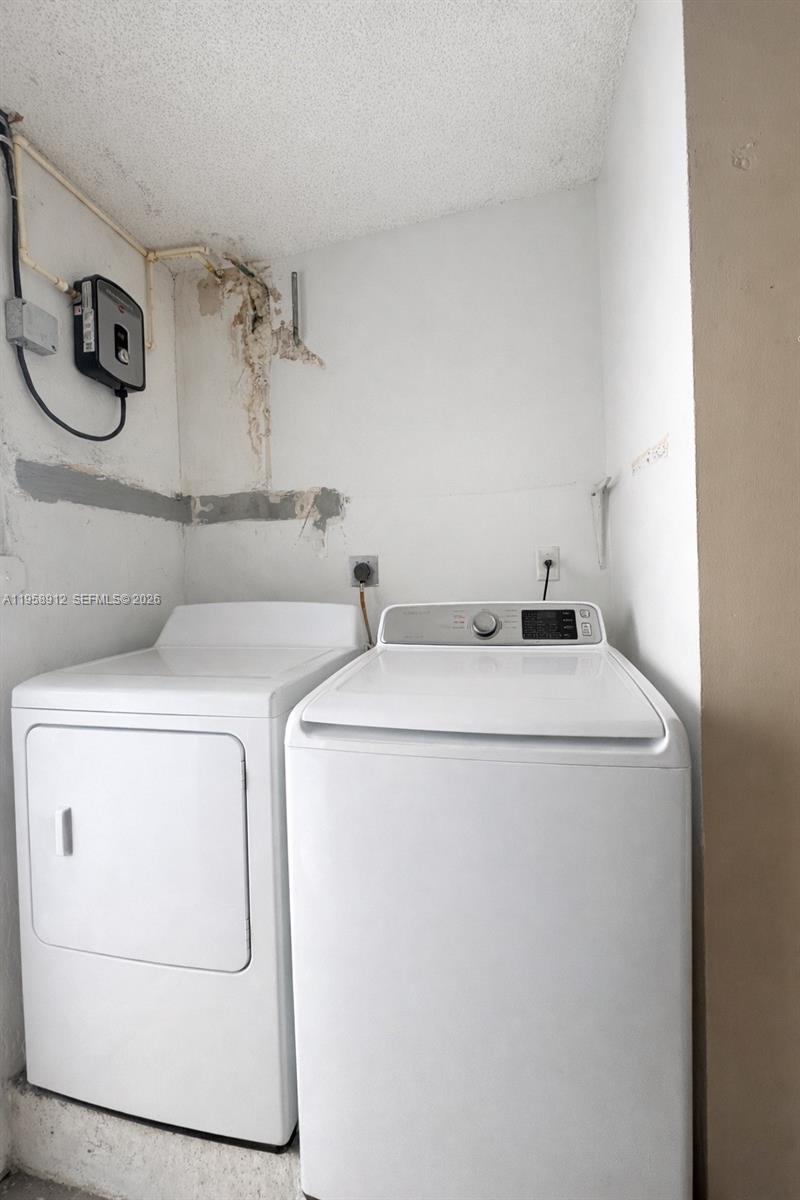 LAGO MAR WEST - Residential