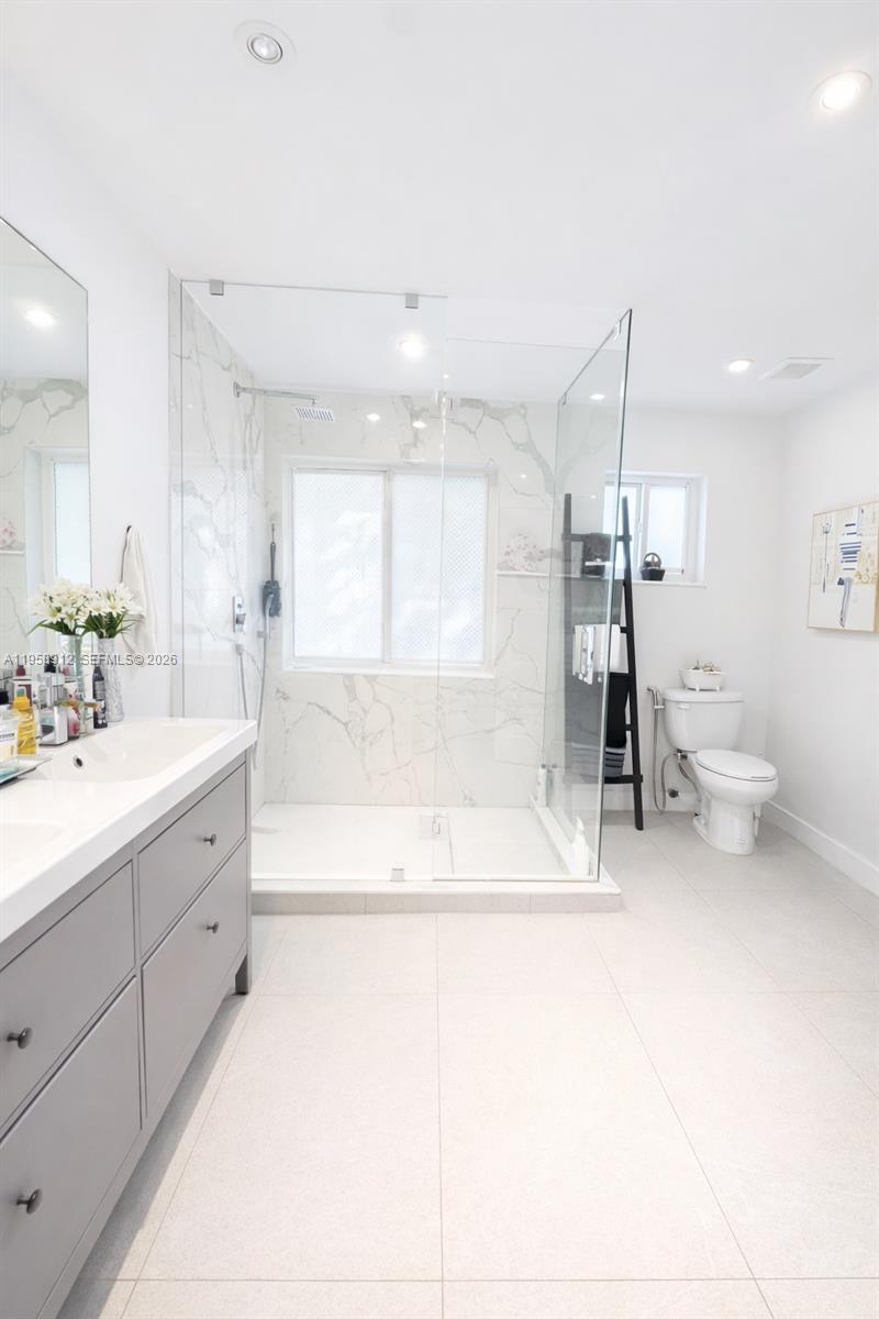 LAGO MAR WEST - Residential