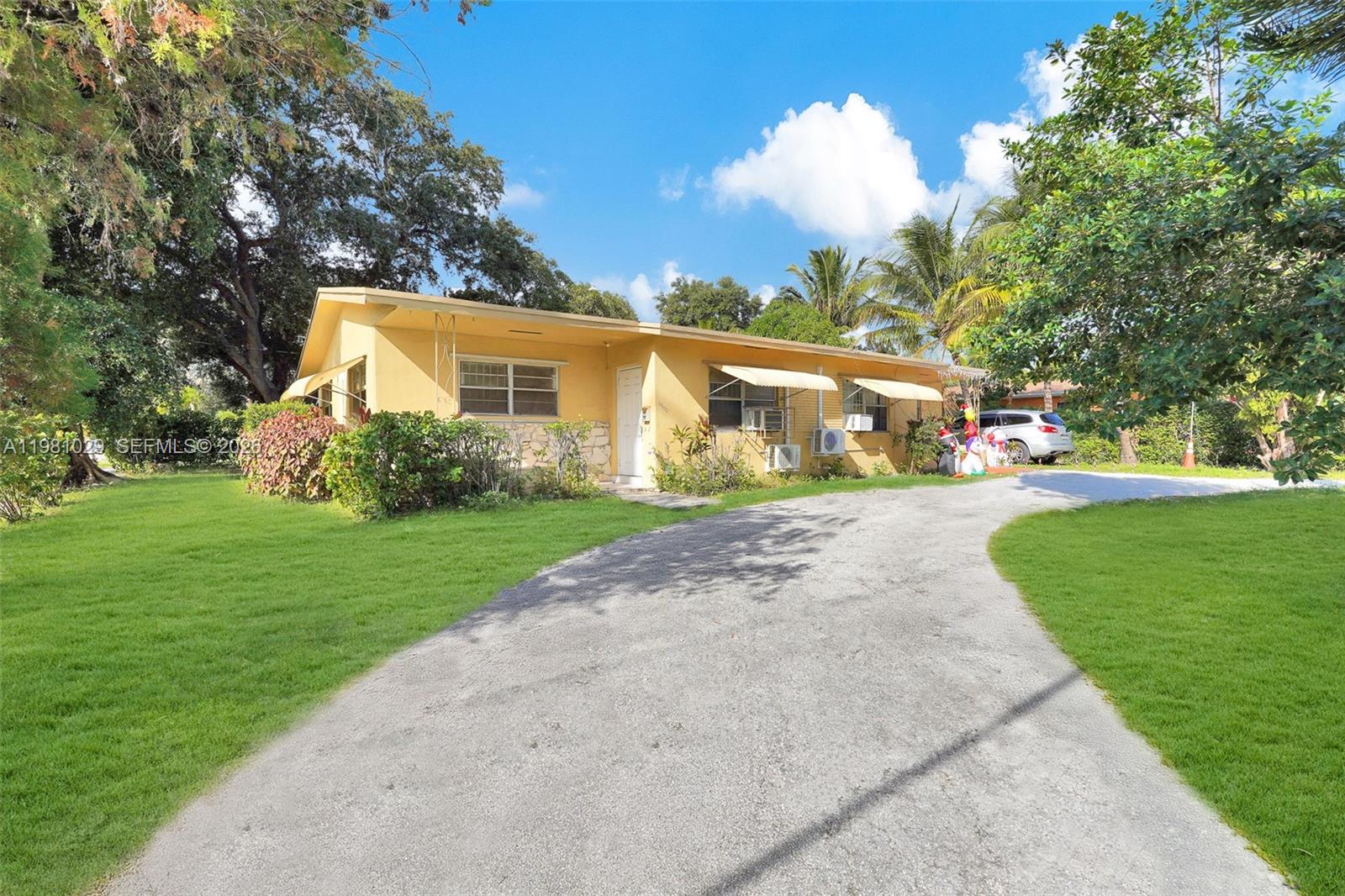 ARCH CREEKS ESTATES - Residential Lease