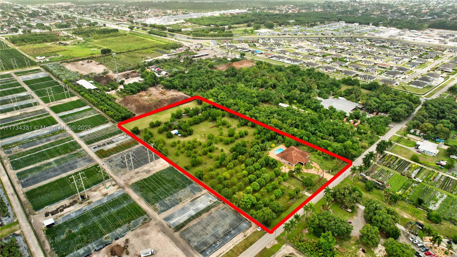 TROPICO A SUB - Residential