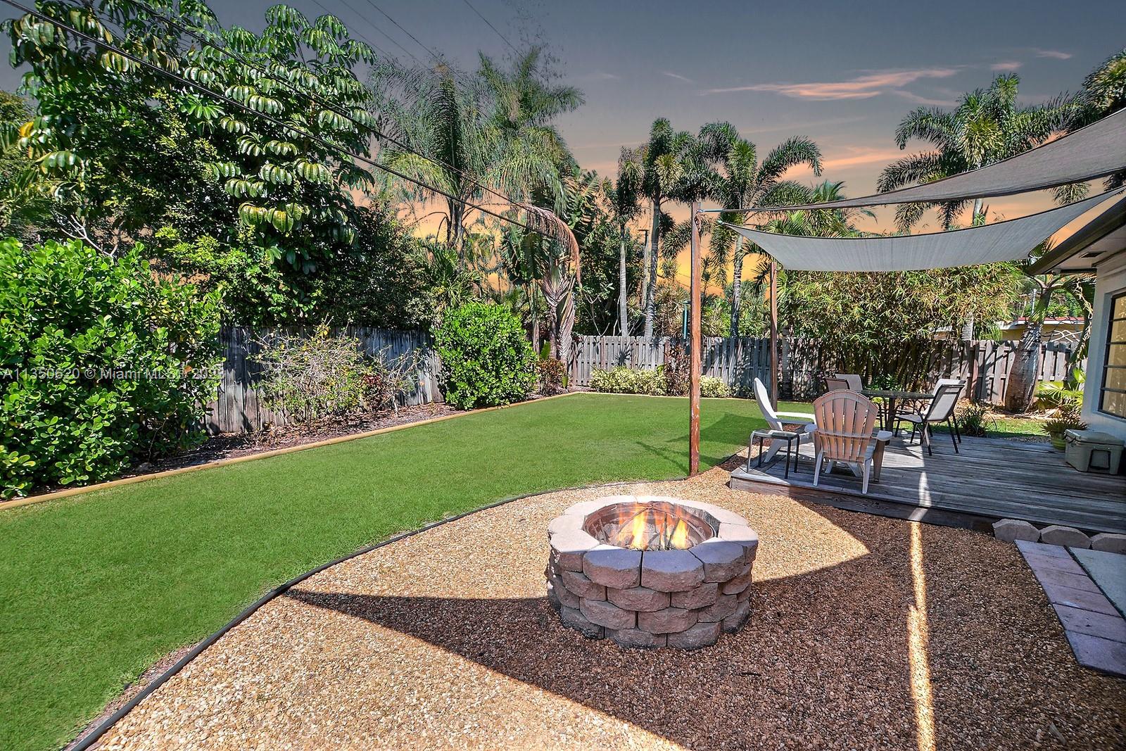 LAUDERDALE GOLF ESTATES - Residential