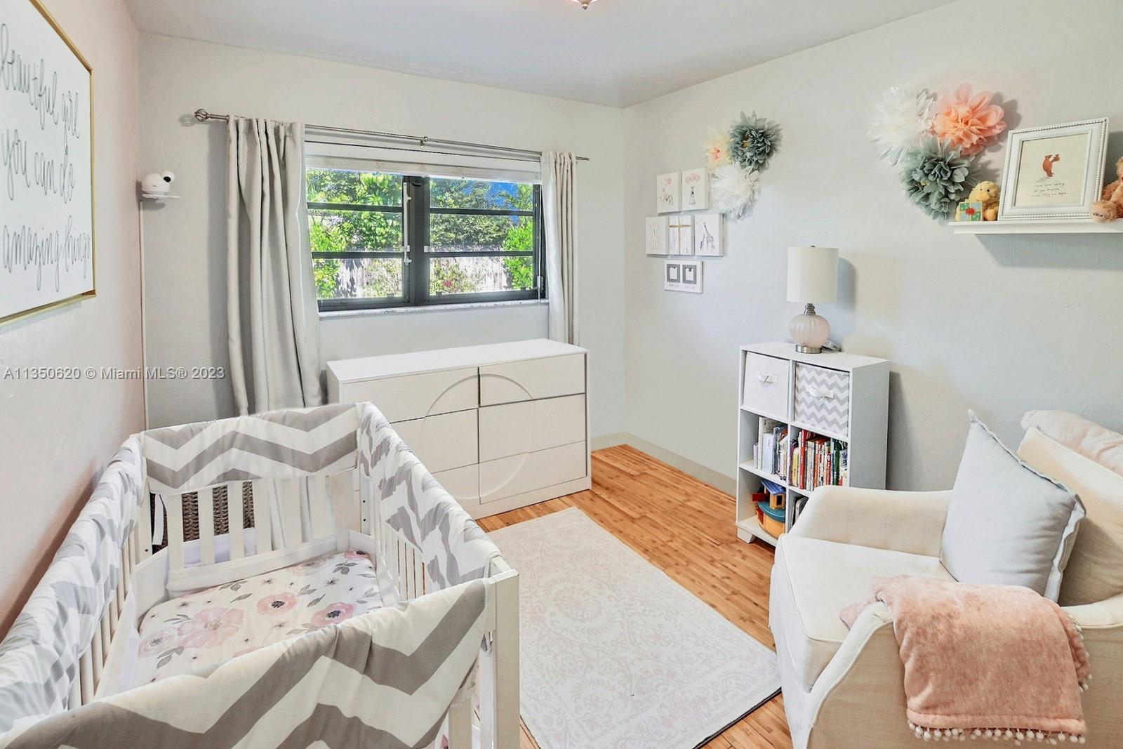 LAUDERDALE GOLF ESTATES - Residential