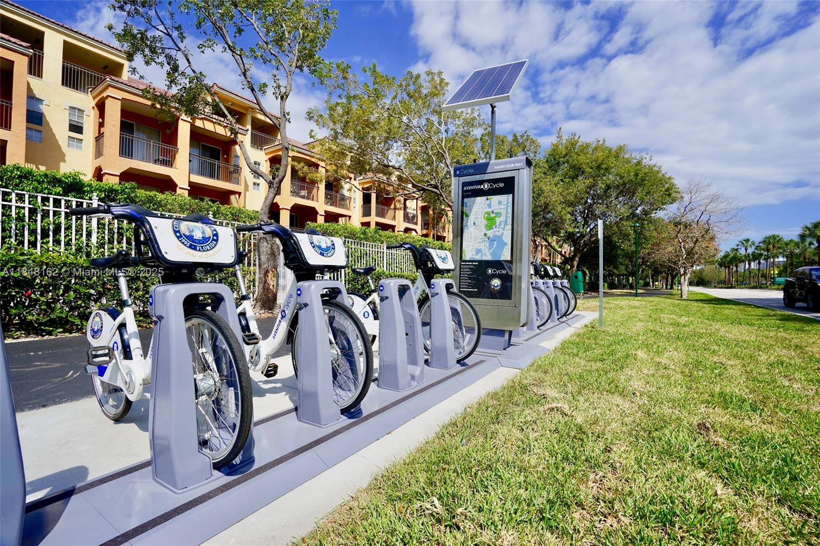 THE YACHT CLUB AT AVENTUR - Residential