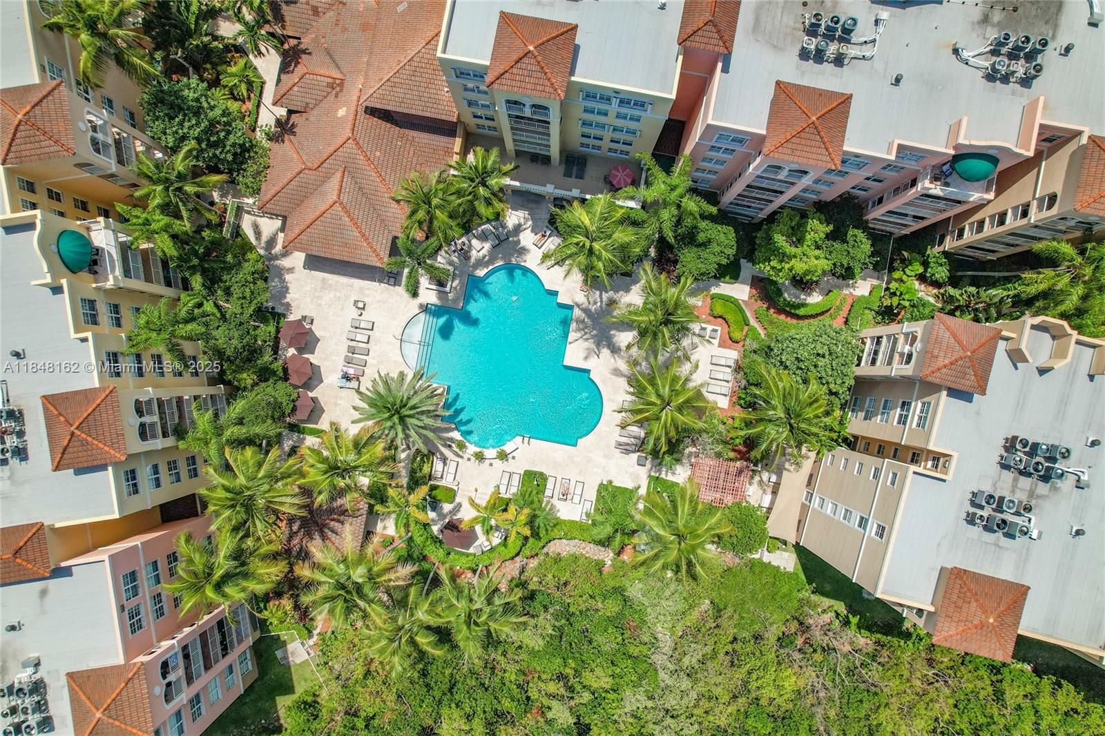 THE YACHT CLUB AT AVENTUR - Residential