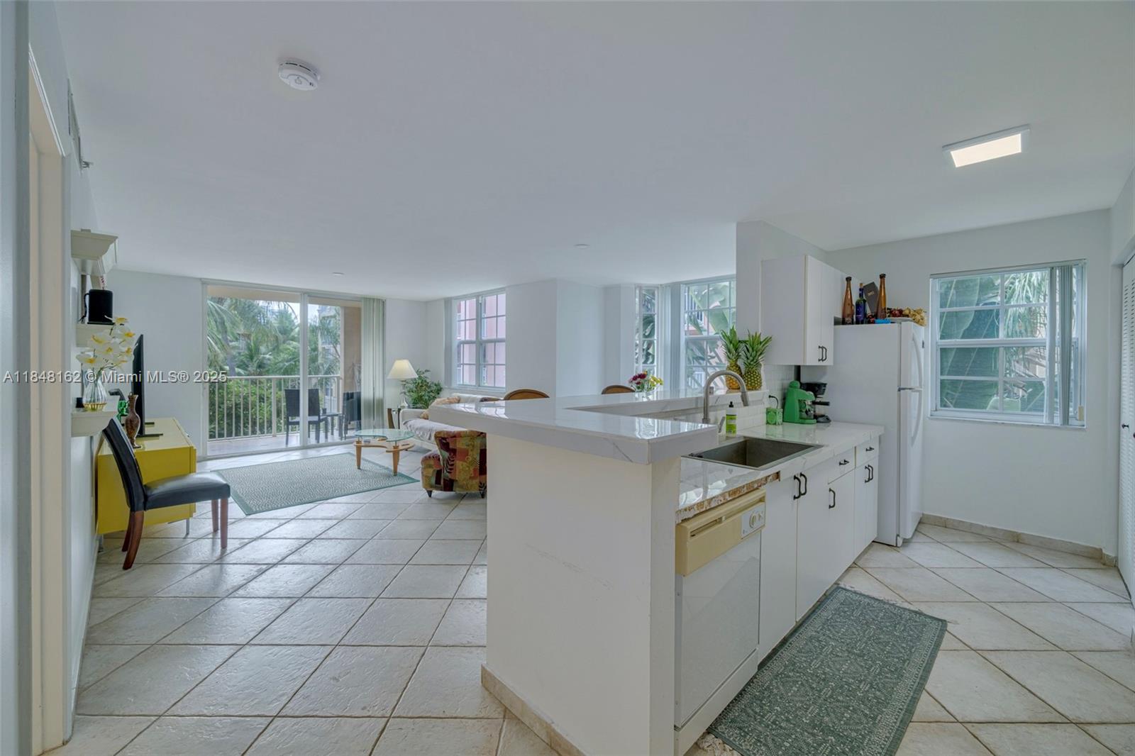 THE YACHT CLUB AT AVENTUR - Residential