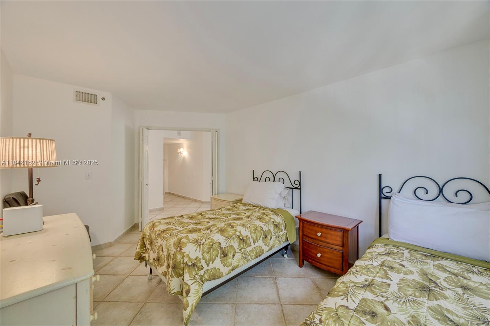 THE YACHT CLUB AT AVENTUR - Residential