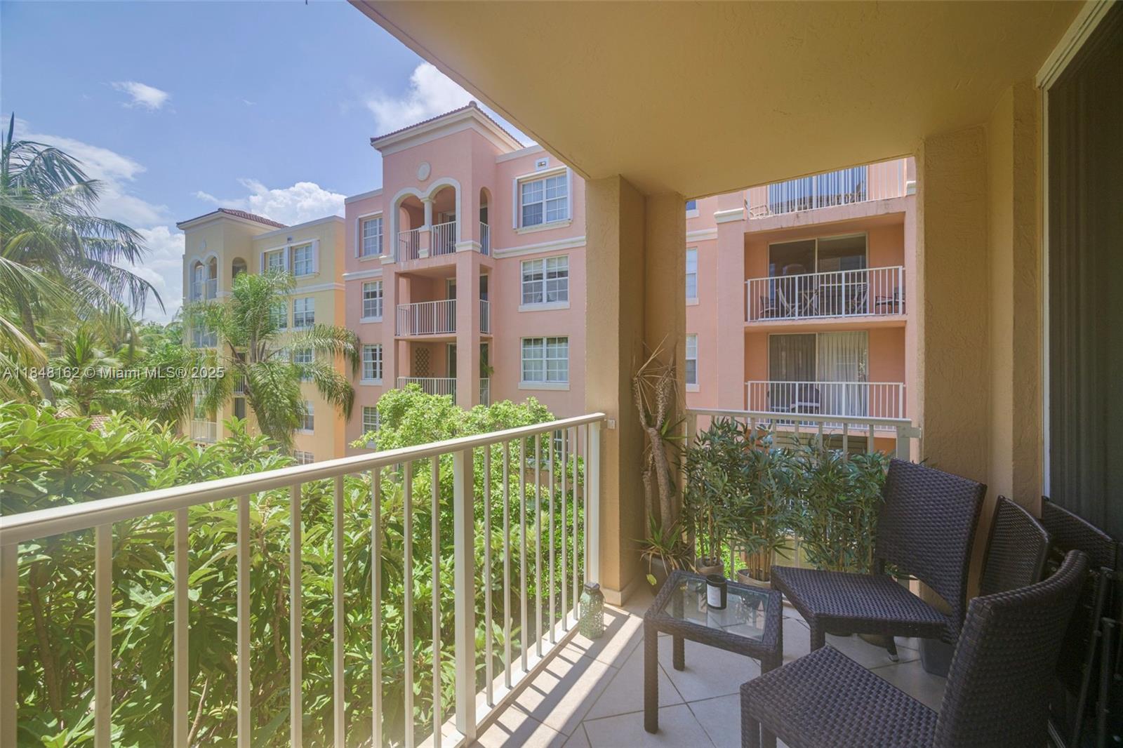 THE YACHT CLUB AT AVENTUR - Residential