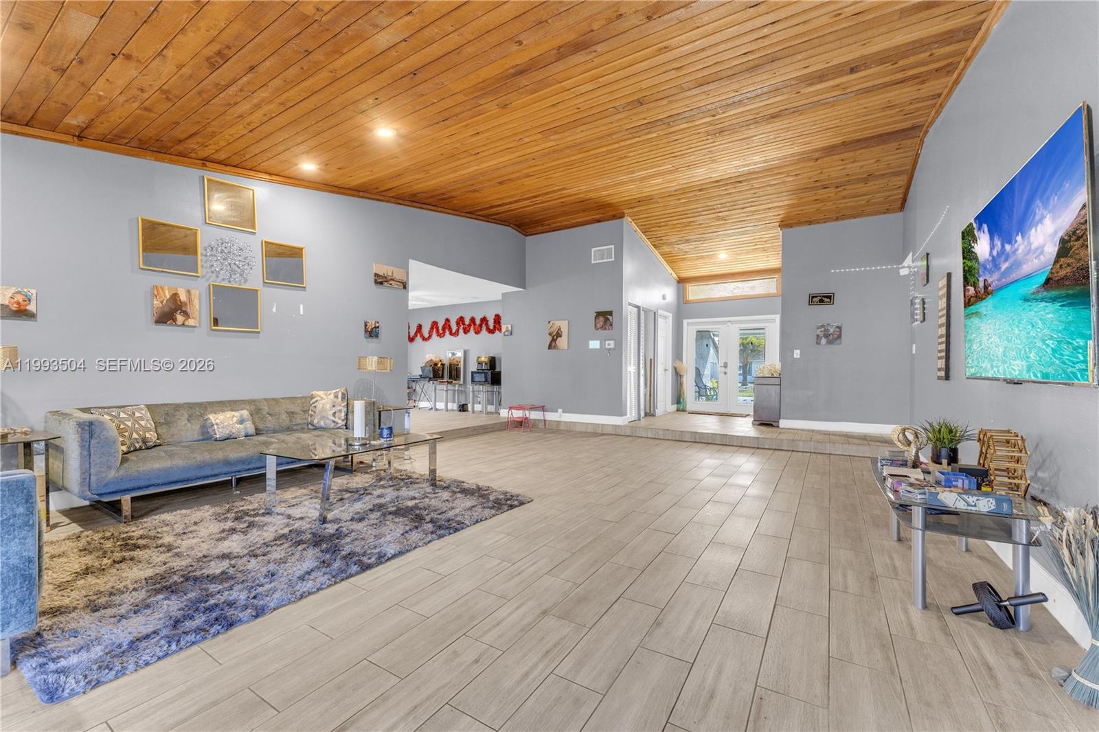 COMROCK - Residential