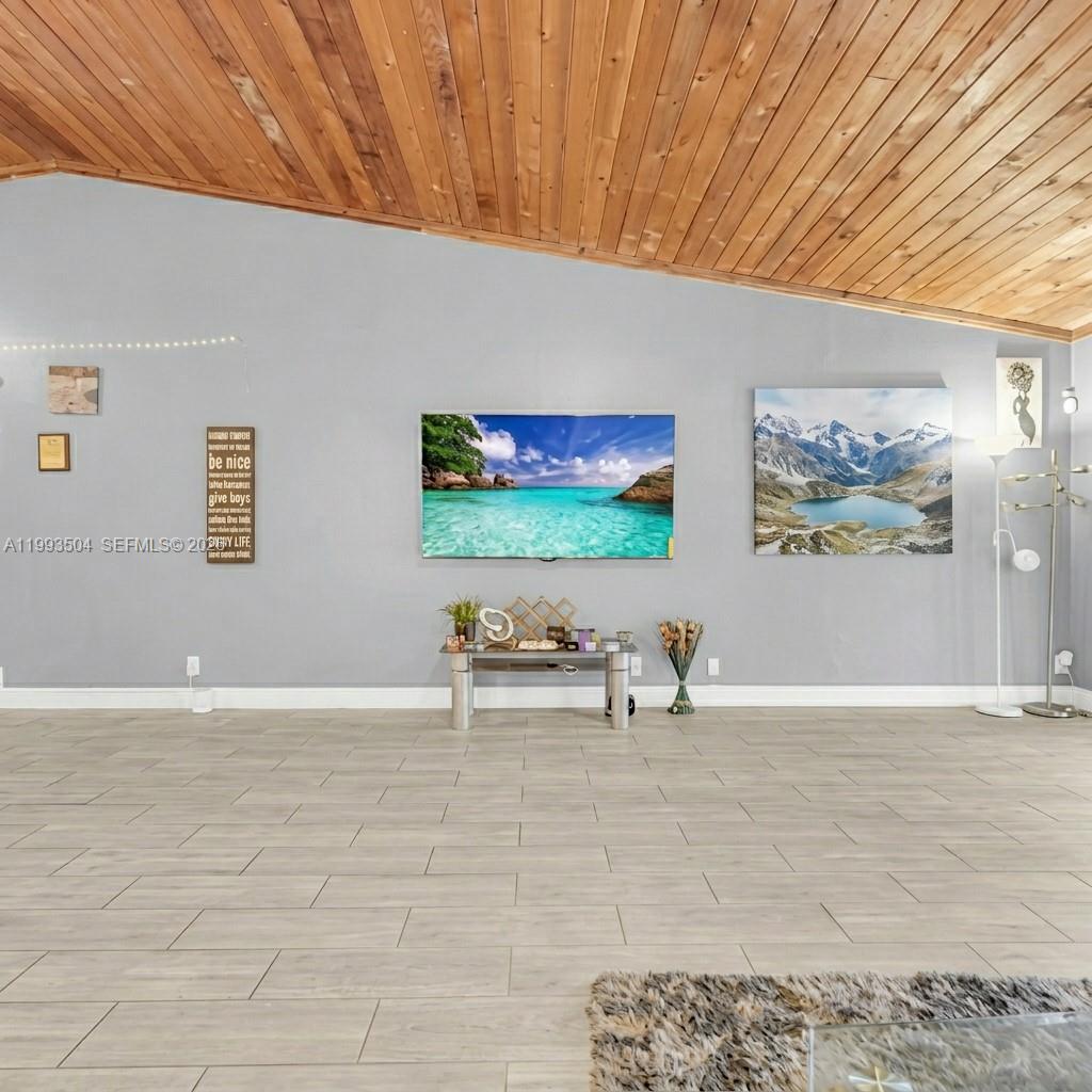 COMROCK - Residential