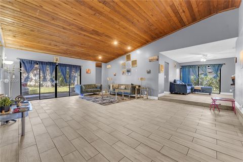 5701 NW 54th Way Tamarac FL 33319