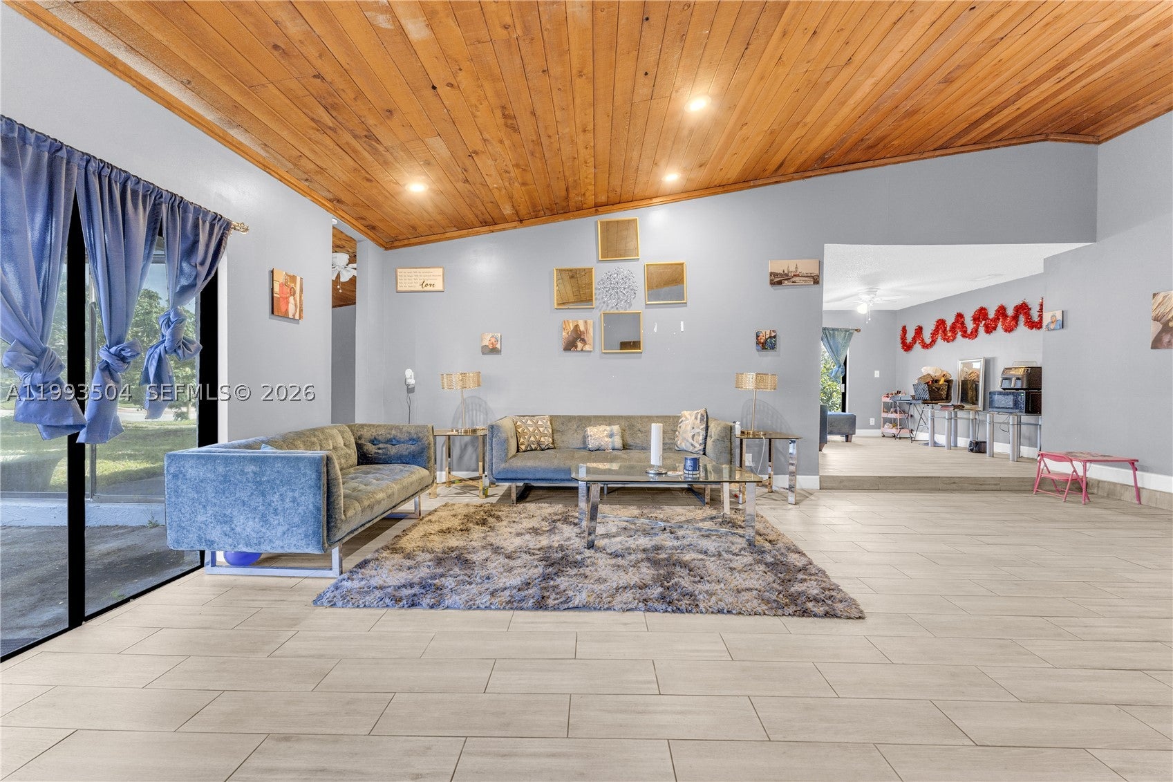 5701 NW 54th Way