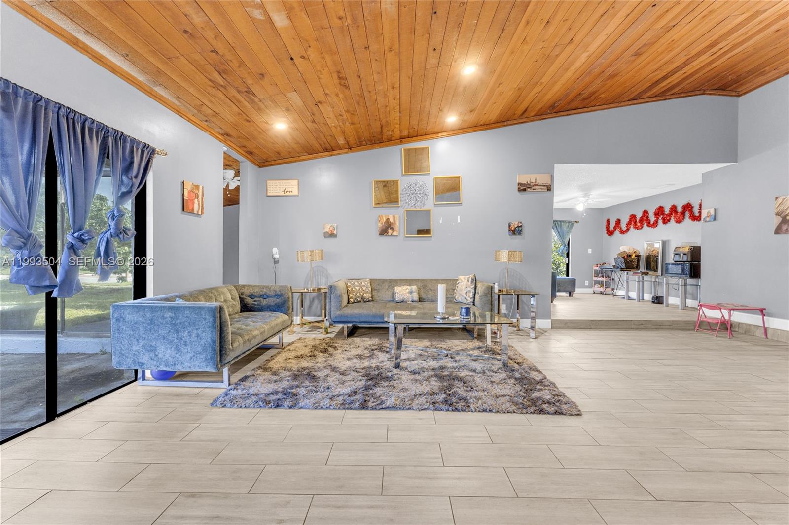 COMROCK - Residential