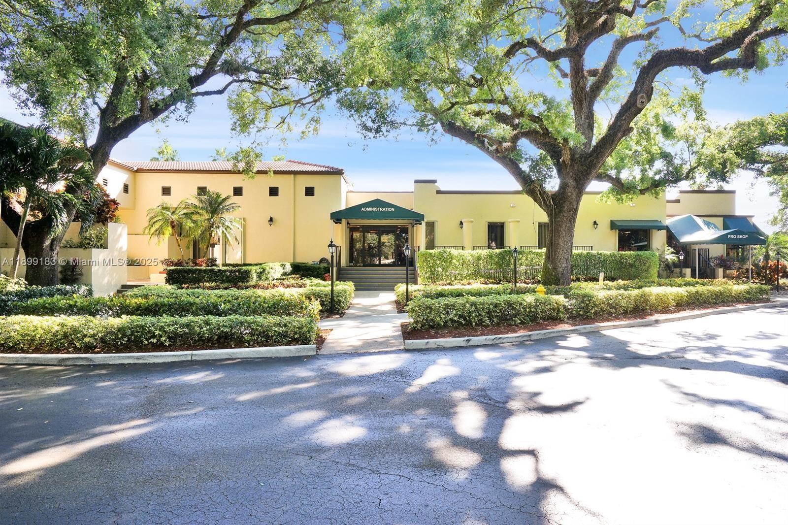 CONDO 25 OF WHITEHALL CON - Residential